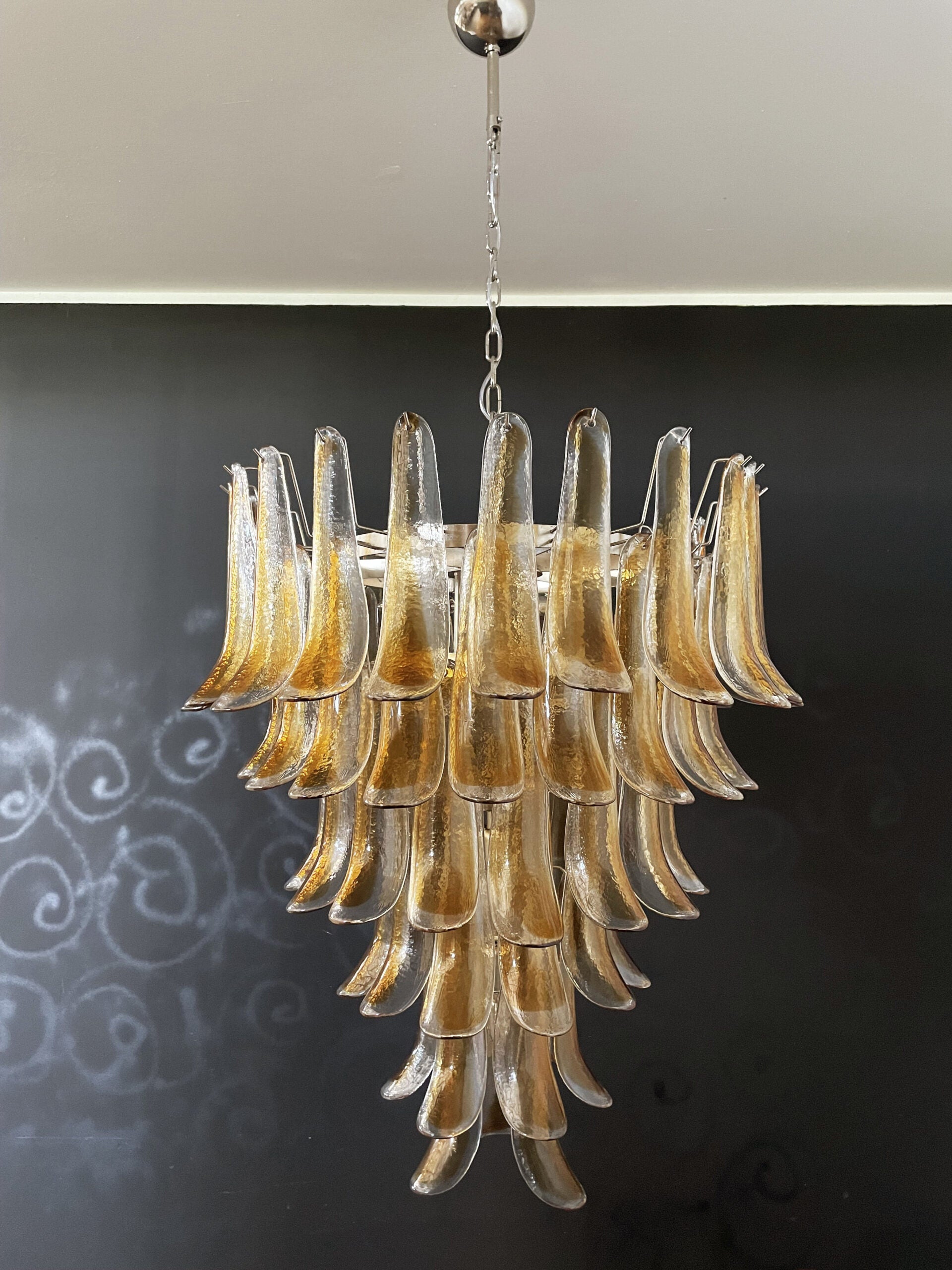 Murano Lysekrone – 75 Gule Konglebladglass – Murano Classics