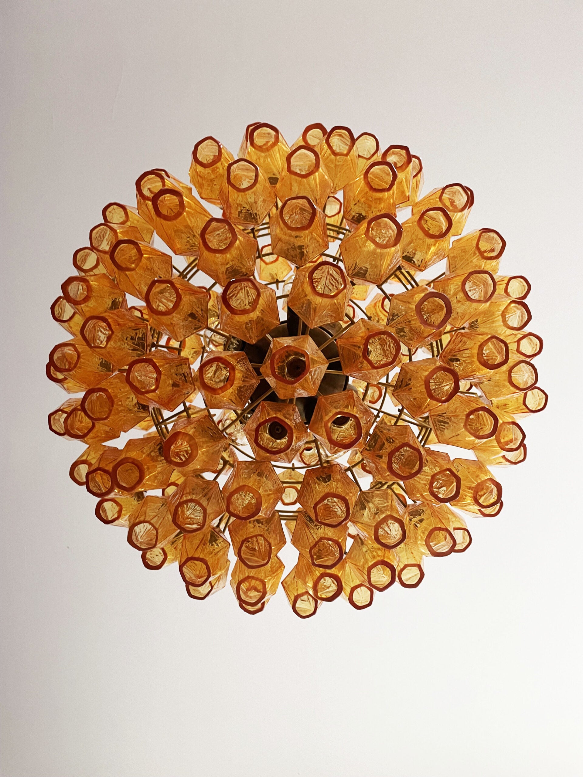 Murano Lysekrone – 140 Gule Poliedriglass – detalj 5 – Murano Classics