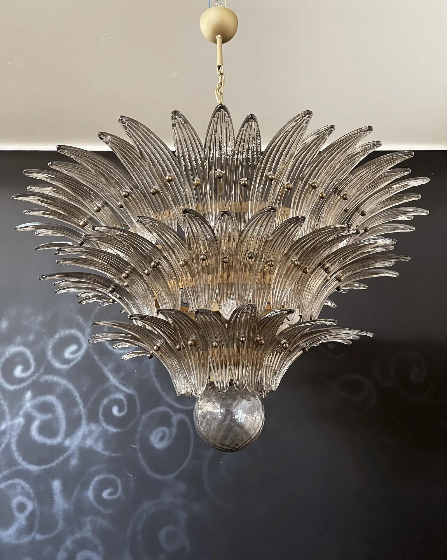 Murano Lysekrone – 104 Røykfargede Palmeglass – detalj 4 – Murano Classics