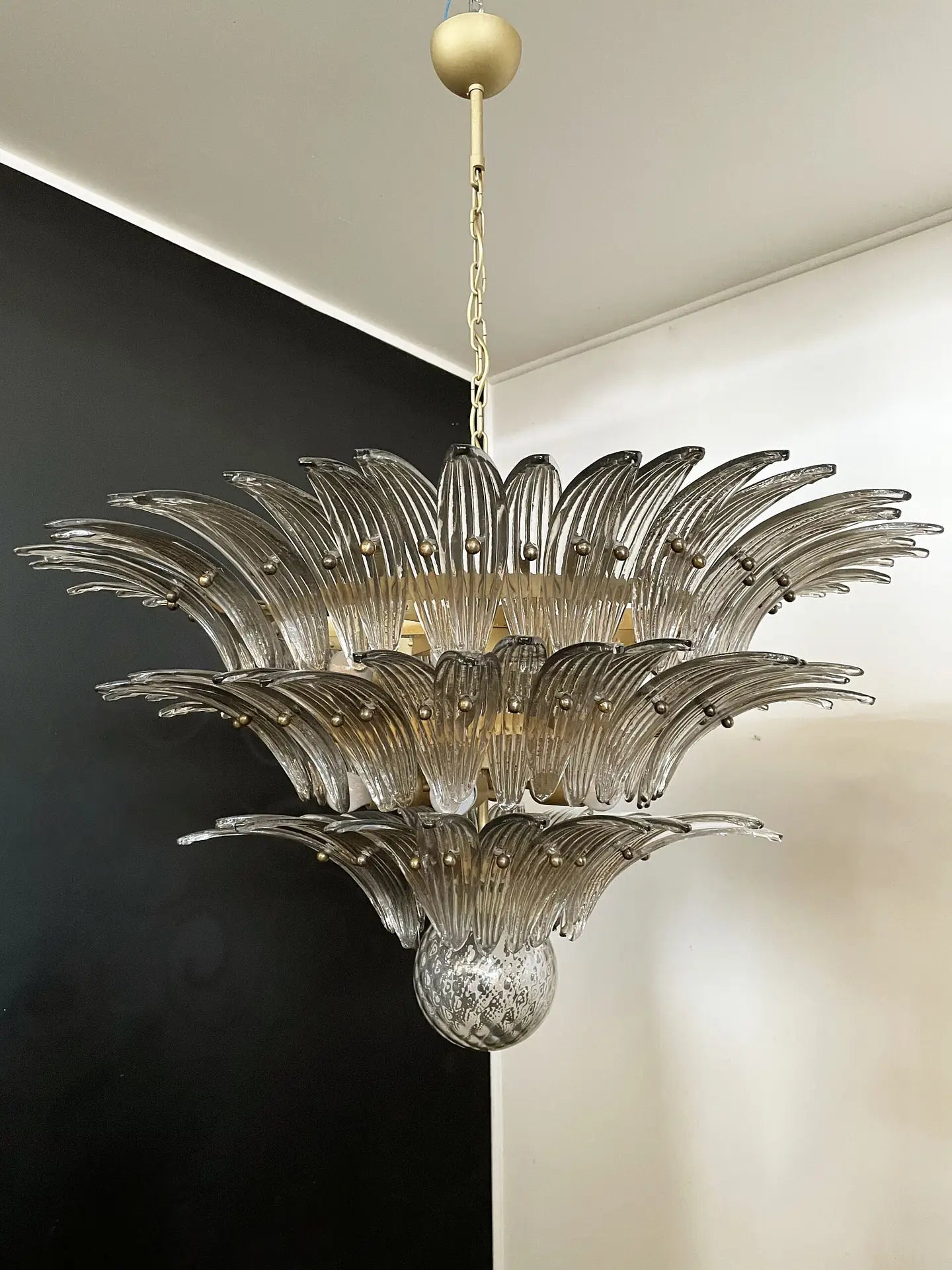 Murano Lysekrone – 104 Røykfargede Palmeglass – detalj 5 – Murano Classics