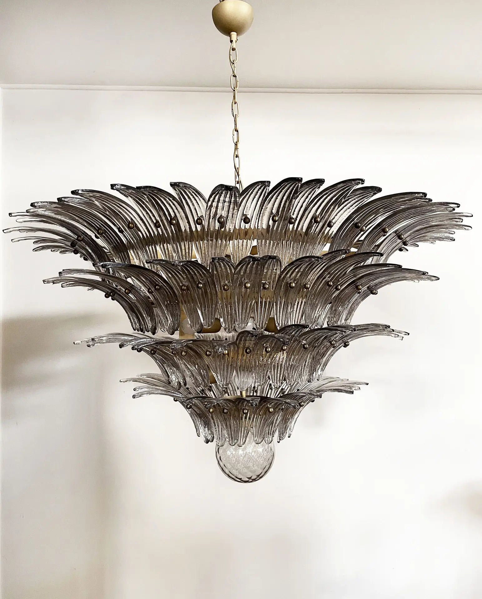 Murano Lysekrone – 163 Røykfargede Palmeglass – Murano Classics