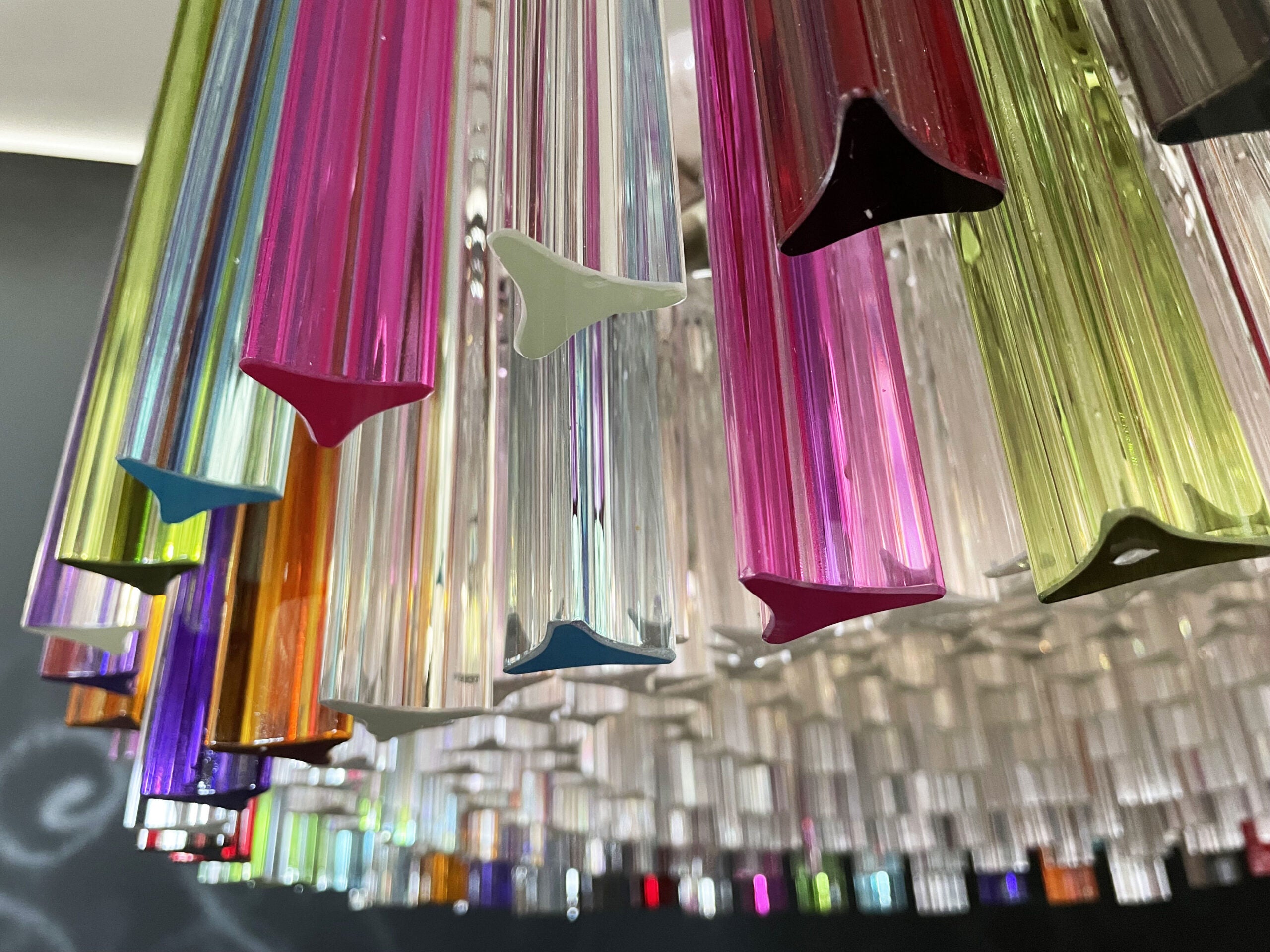 Murano Lysekrone – 265 Multifargede Prismeglass – detalj 3 – Murano Classics