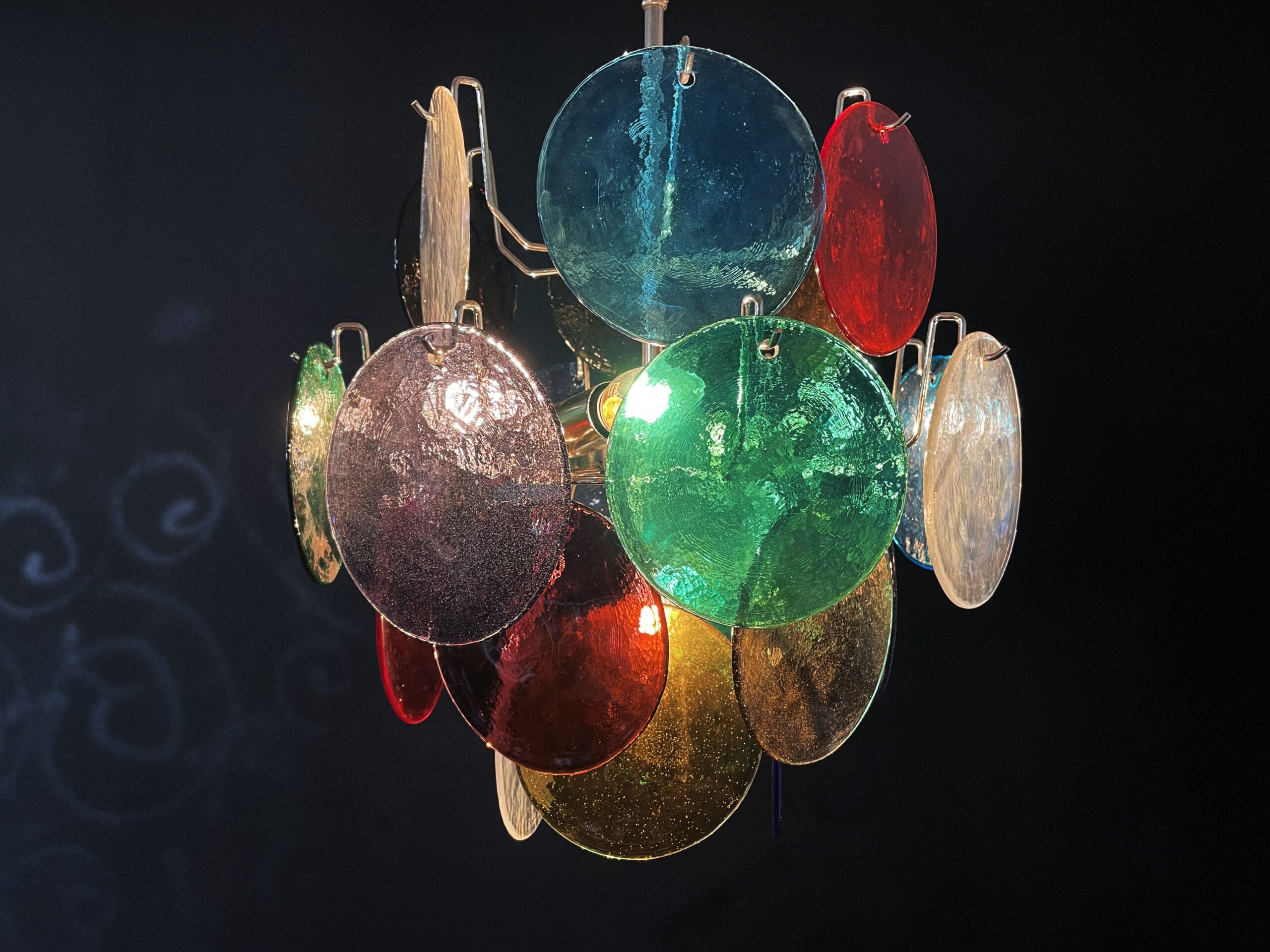 Murano Lysekrone – 24 Multifargede Glassdisker – detalj 2 – Murano Classics