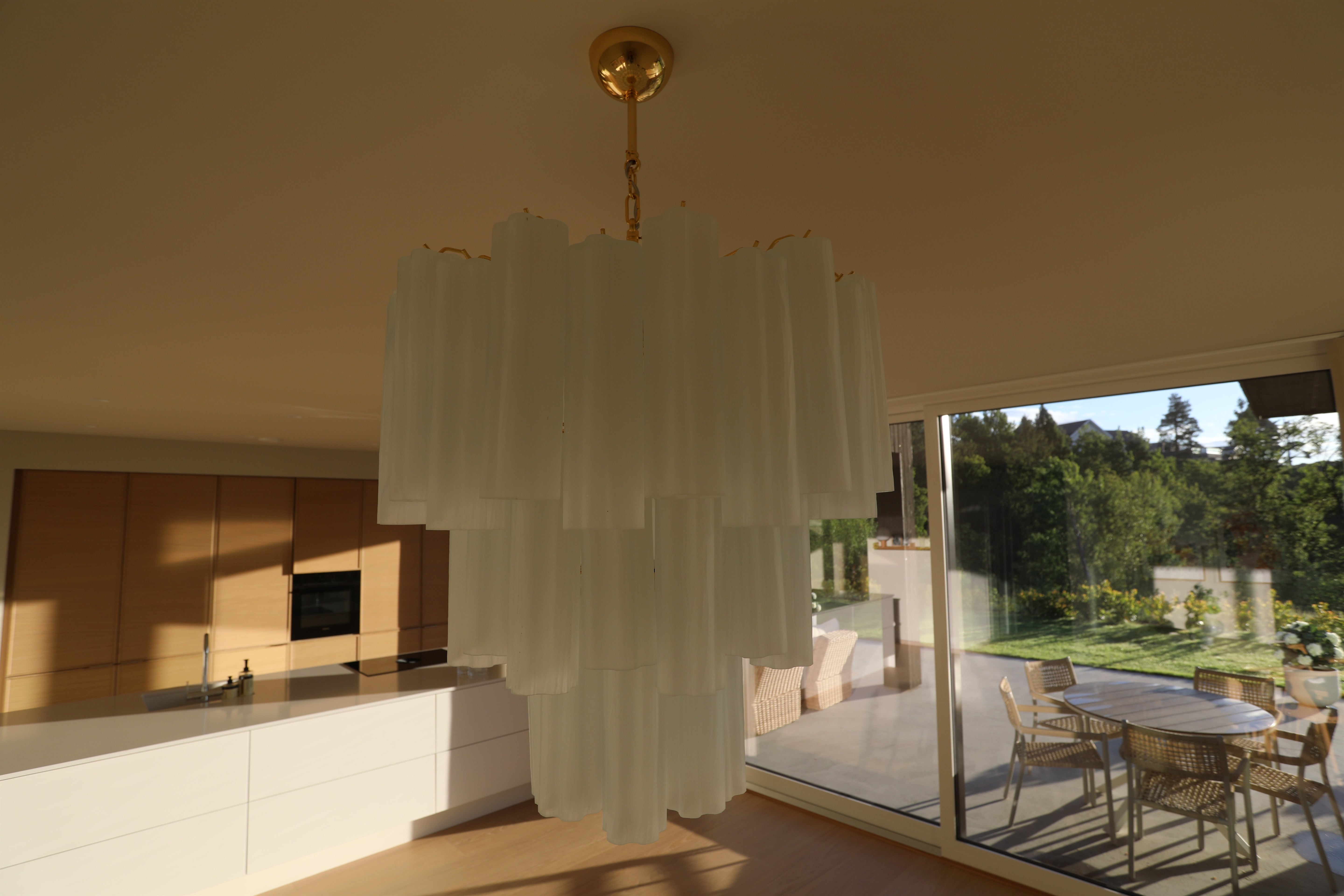 Murano Lysekrone | 48 Matt hvite Glassrør