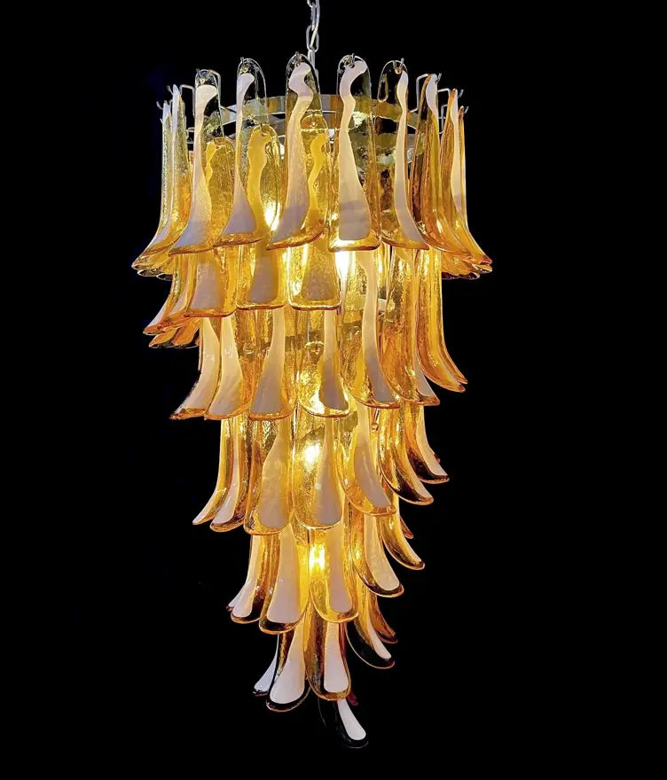 Murano Lysekrone – 83 Karamelfargede Konglebladglass – detalj 6 – Murano Classics