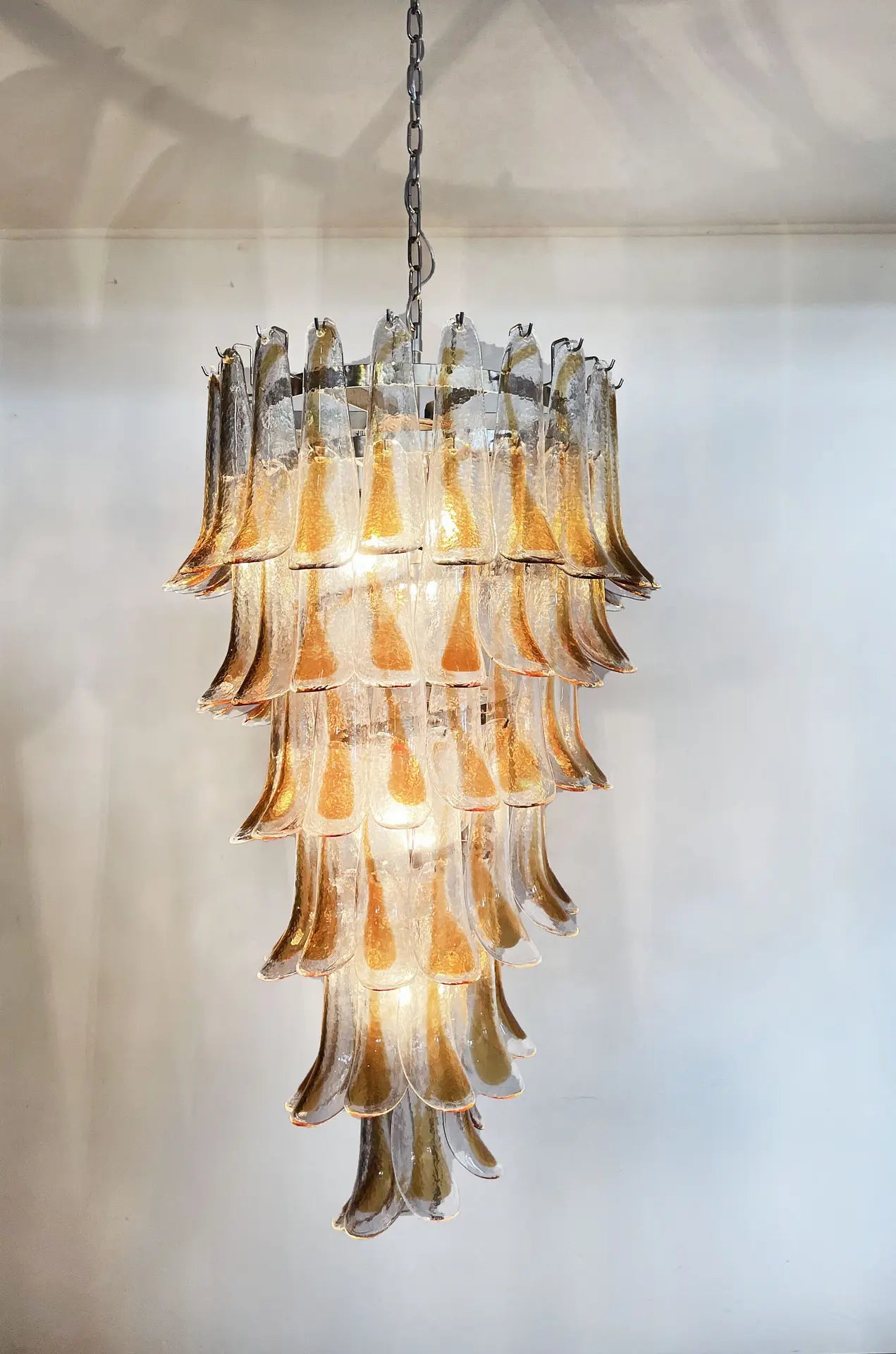 Murano Lysekrone – 83 Klare og Gule Konglebladglass – detalj 4 – Murano Classics