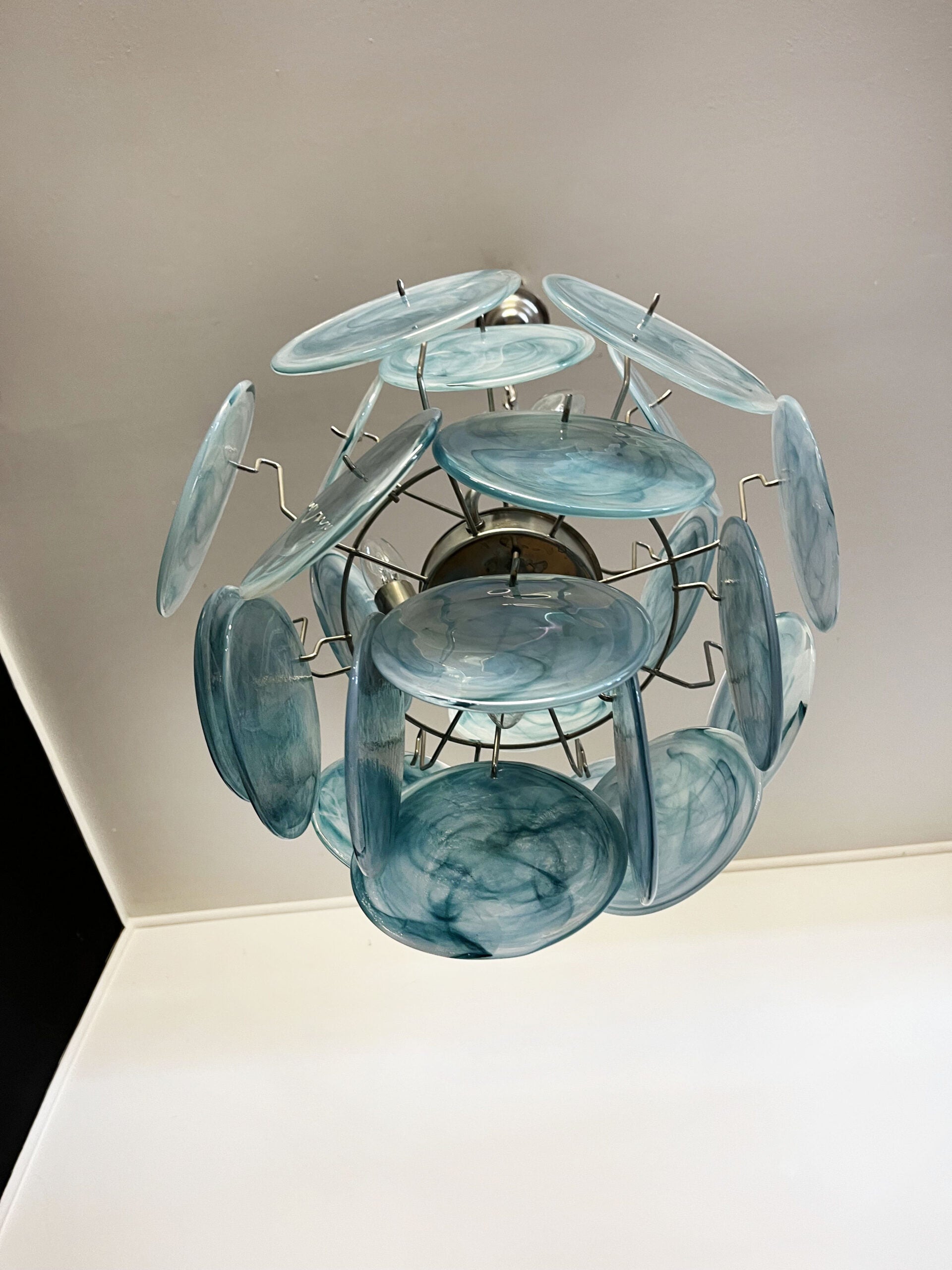 Murano Lysekrone – 24 Blå Glassdisker – detalj 4 – Murano Classics