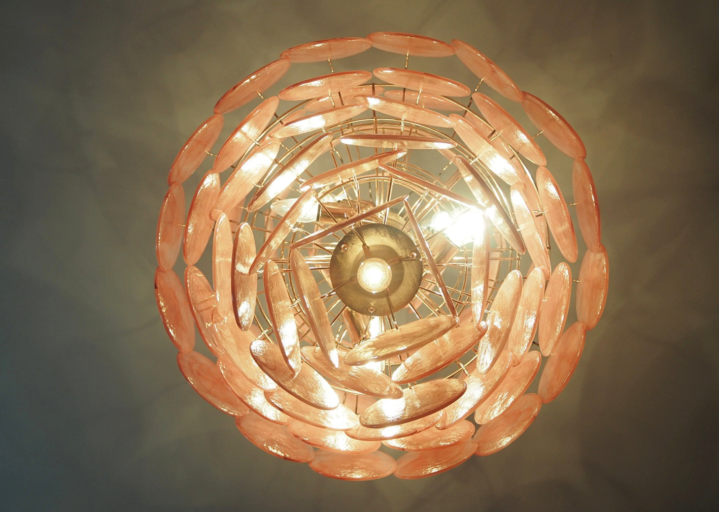 Murano Lysekrone – 87 Rosa Glassdisker – detalj 1 – Murano Classics