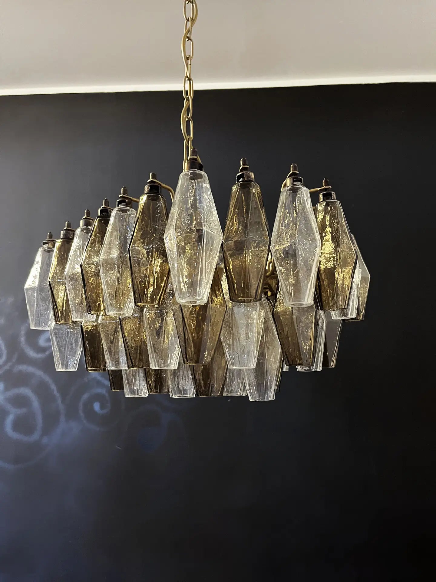 Murano Lysekrone – 56 Klare og Røykfargede Poliedriglass – detalj 10 – Murano Classics