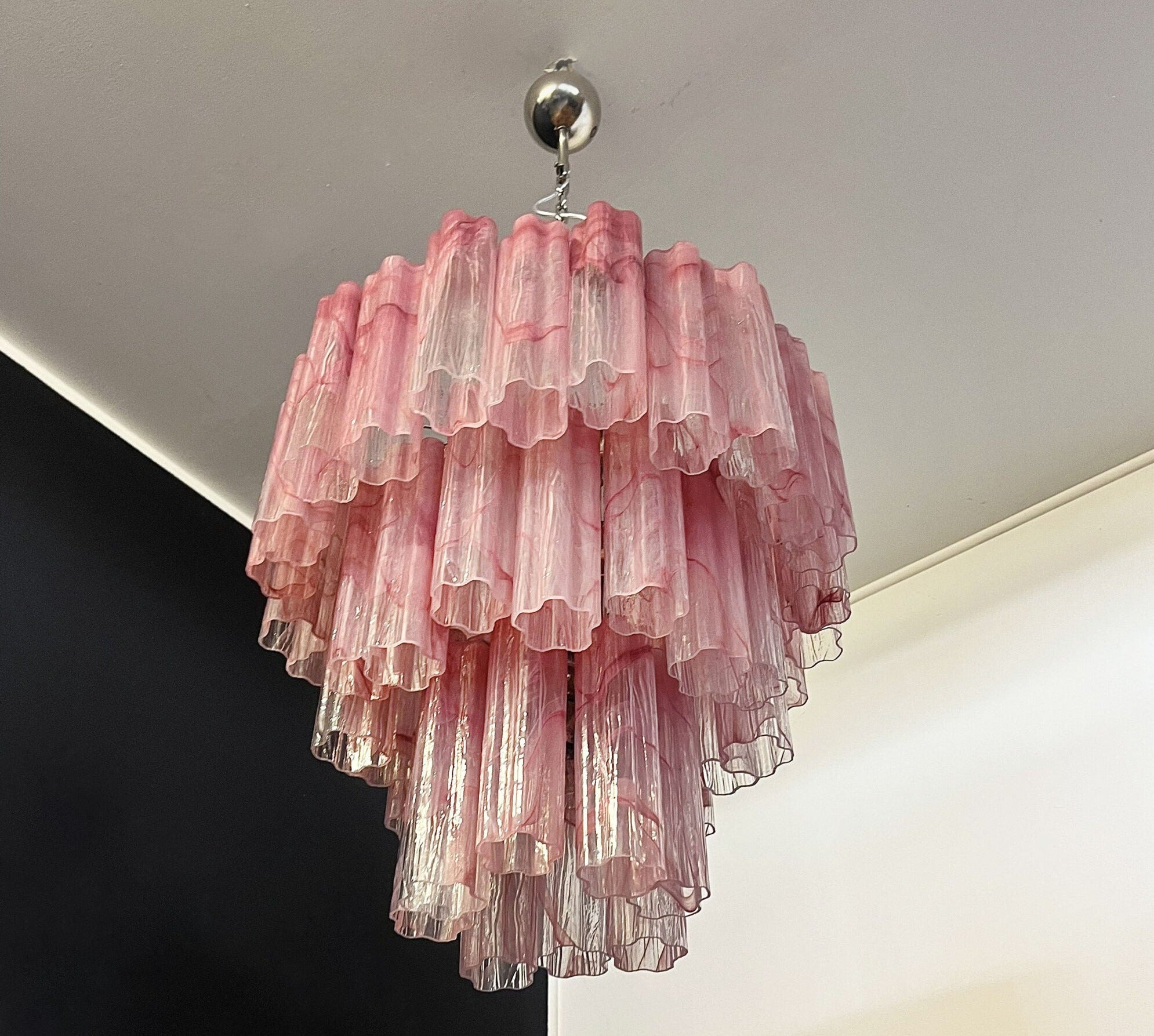 Murano Lysekrone – 48 Rosa Alabaster Glassrør – detalj 3 – Murano Classics