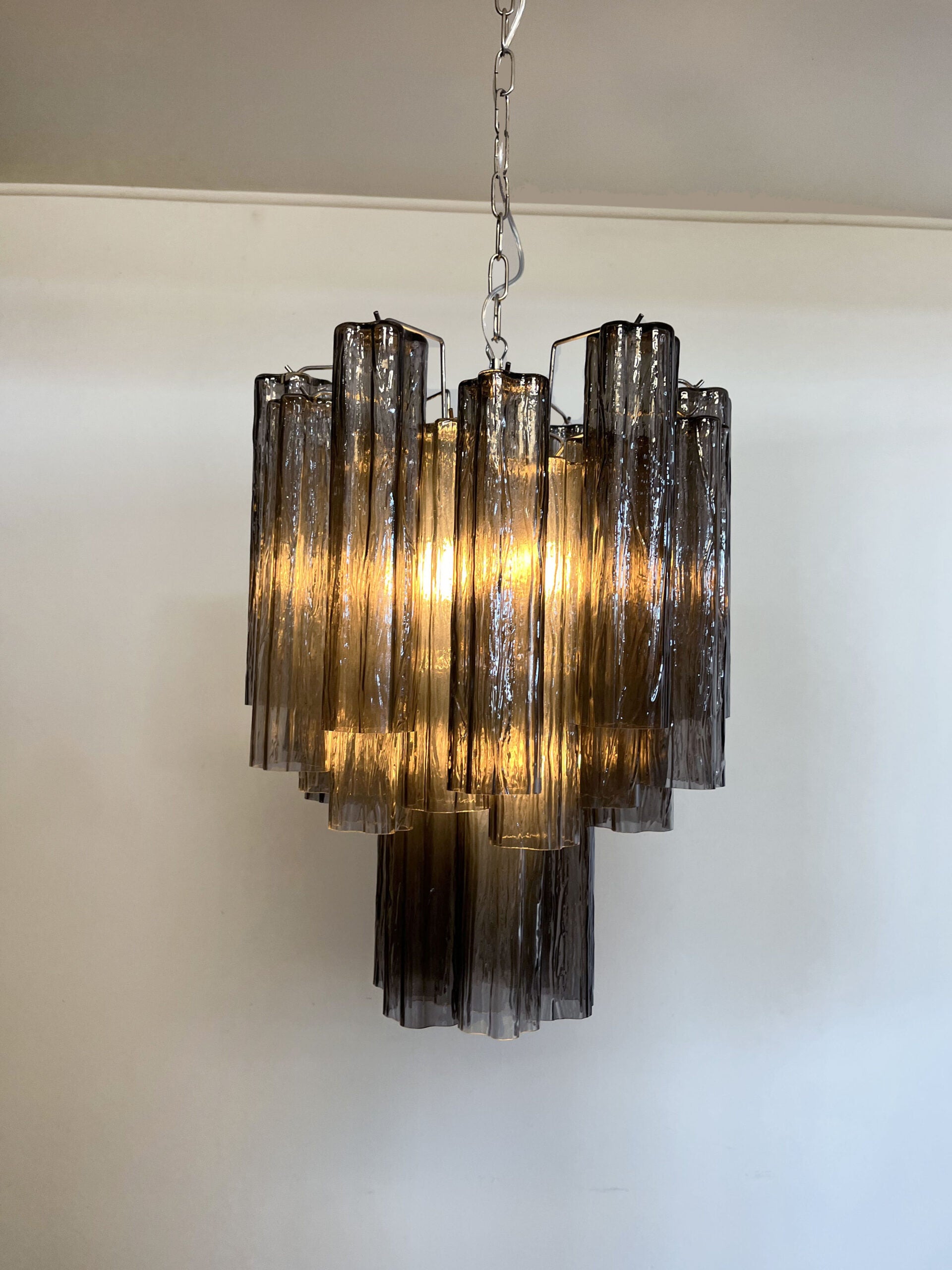 Murano Lysekrone – 30 Røykfargede Glassrør – detalj 2 – Murano Classics