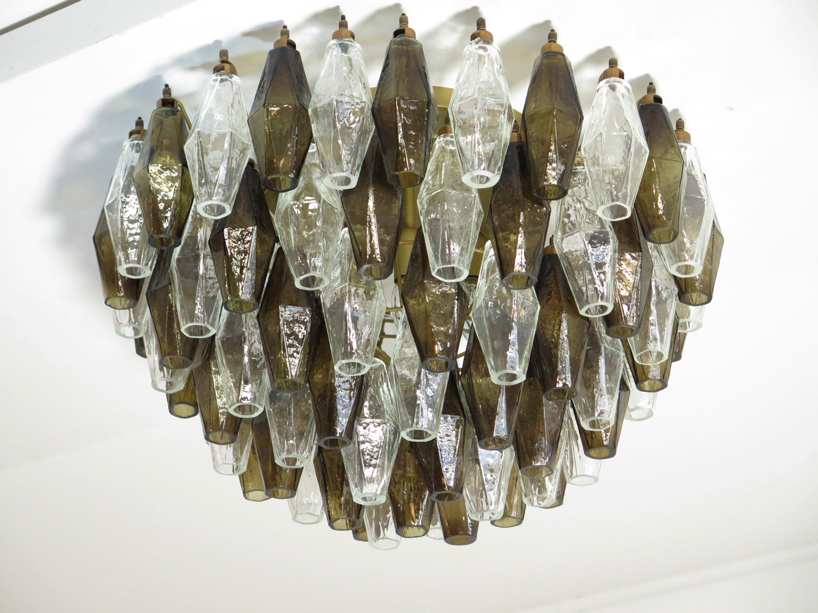 Murano Lysekrone – 84 Klare Røyk Poliedriglass – detalj 4 – Murano Classics