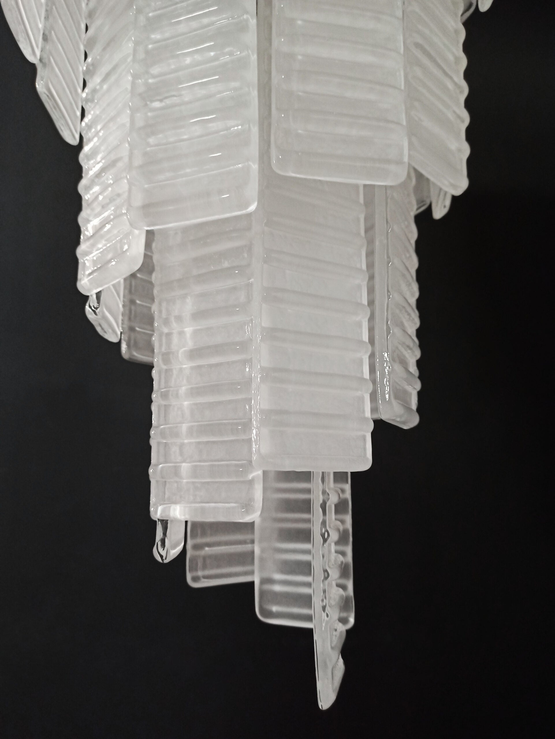 Murano Lysekrone – 83 Hvite Spiralglass – detalj 4 – Murano Classics