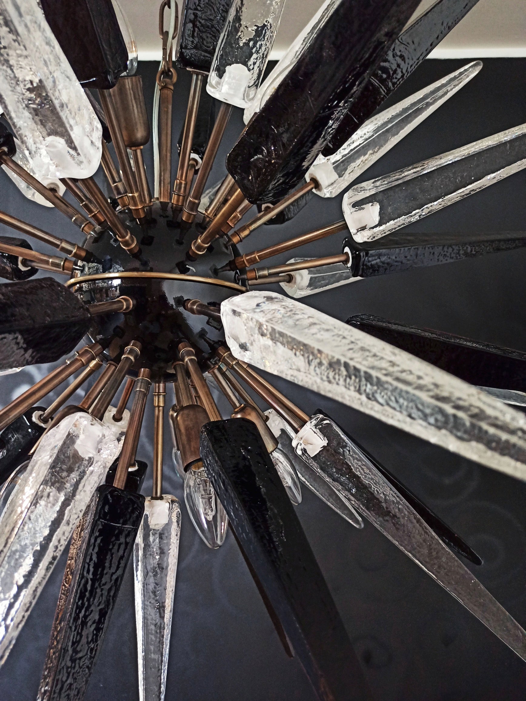 Murano Lysekrone – 51 Klare Sorte Sputnik – detalj 6 – Murano Classics