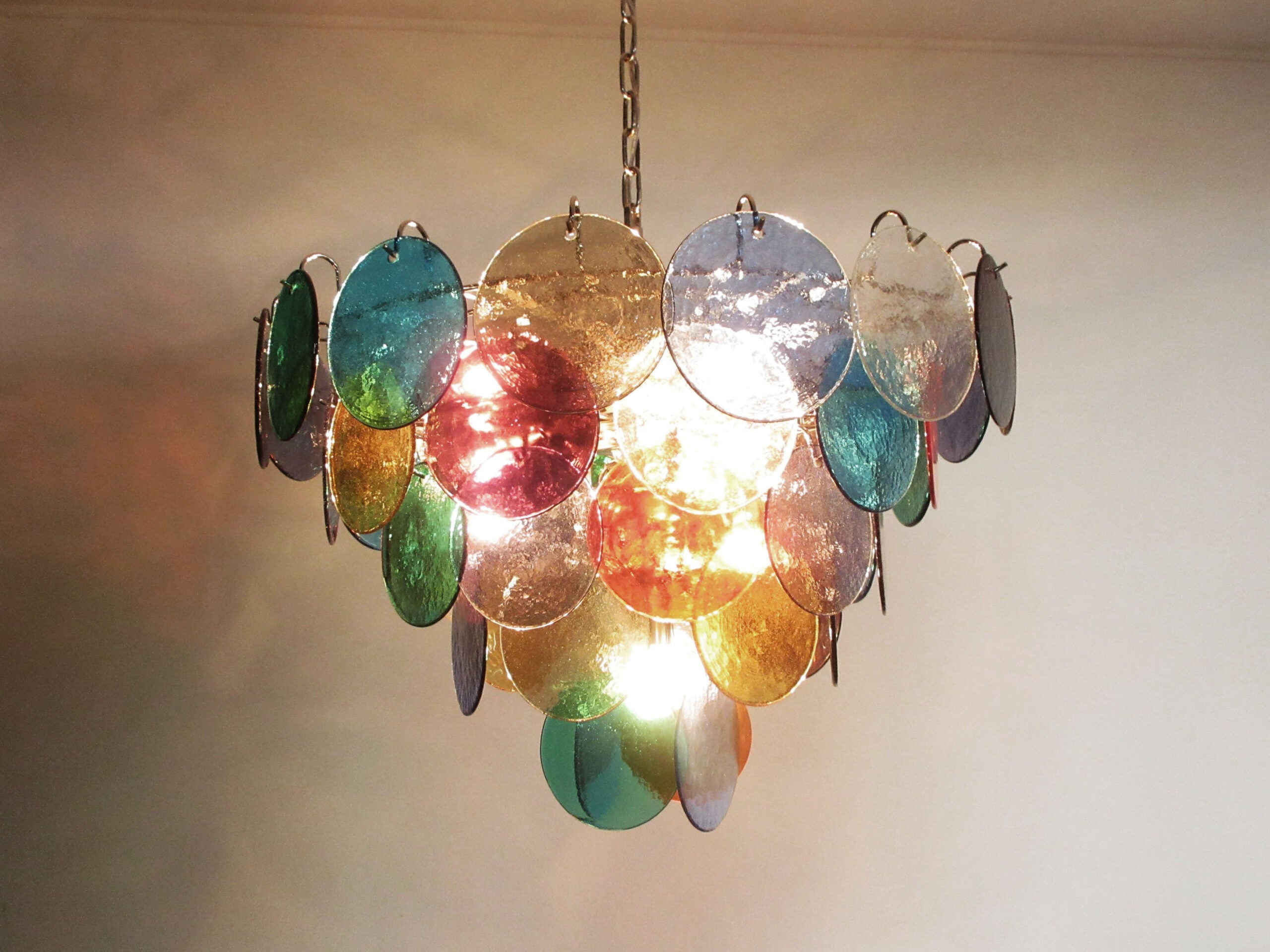 Murano Lysekrone | 50 Multifargede Glassdisker