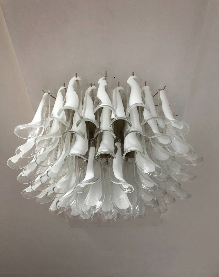 Murano Taklampe – 64 Hvite Konglebladglass – Murano Classics