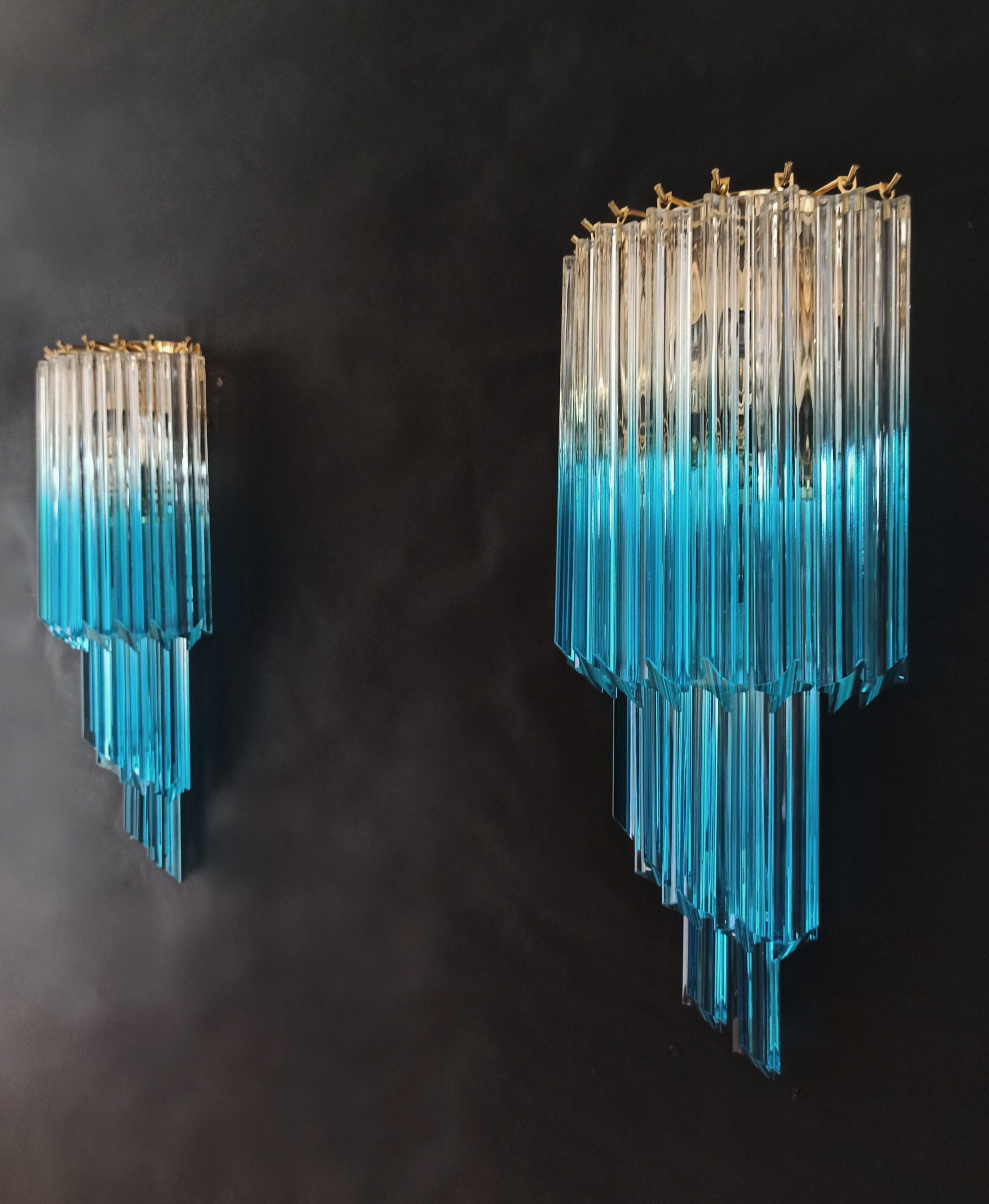 Murano Vegglampe | 32 Klare Blå Prismeglass | 2 stk