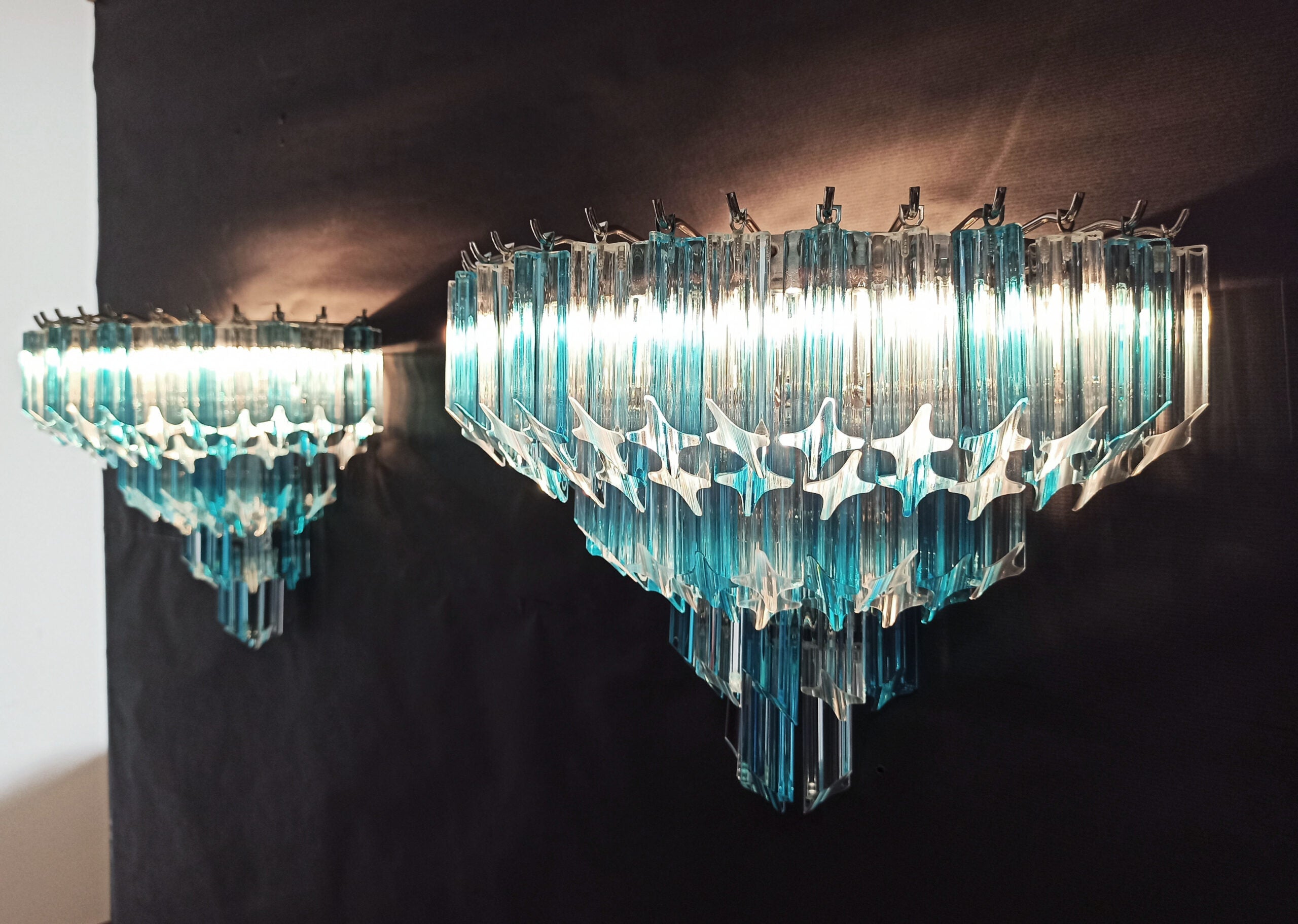 Murano Vegglampe | 63 Klare Blå Prismeglass | 2 stk