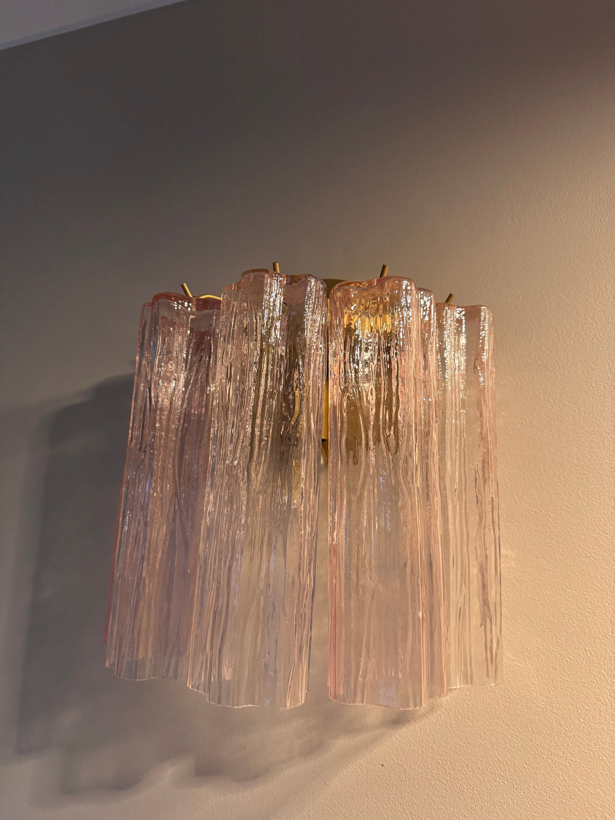 Murano Vegglampe – 5 Rosa Glassrør – 2 stk – miljø – Murano Classics