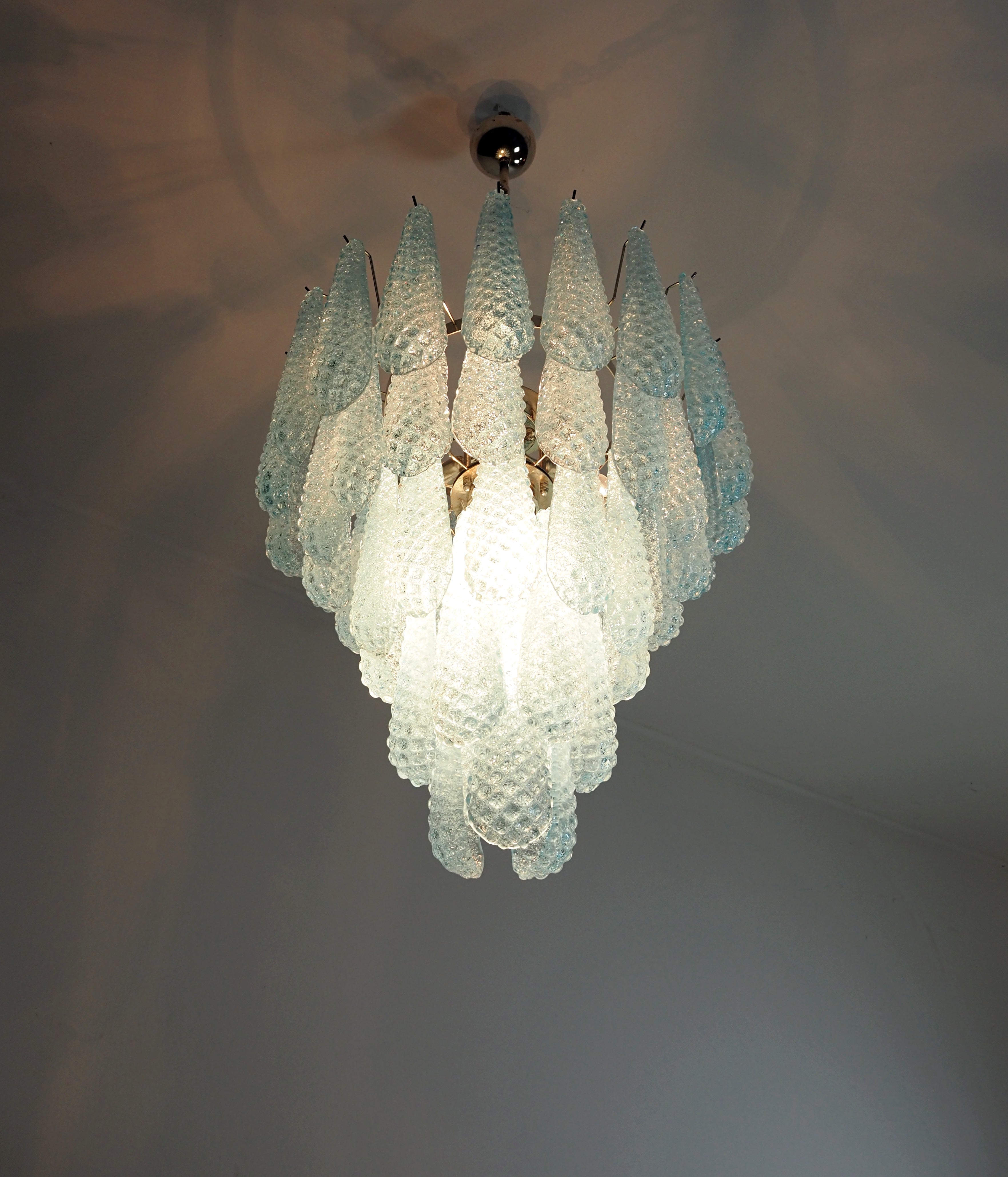 Murano Lysekrone – 52 Blå Dråpeglass – detalj 4 – Murano Classics