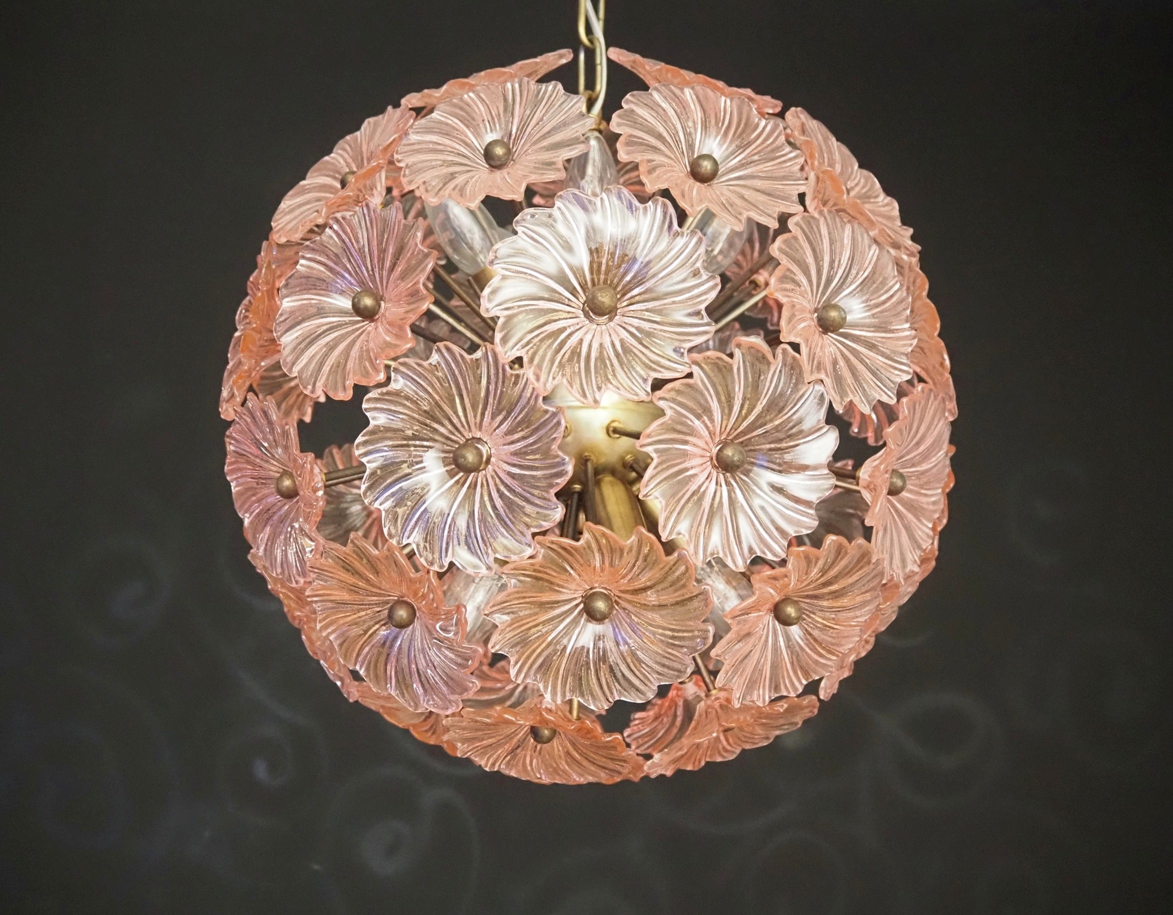 Murano Lysekrone – 51 Rosa Tusenfrydglass – detalj 7 – Murano Classics