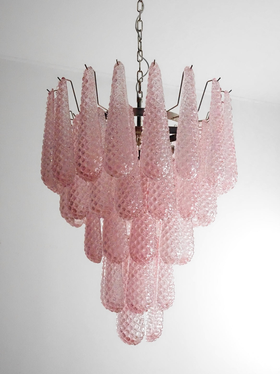 Murano Lysekrone | 52 Rosa Dråpeglass