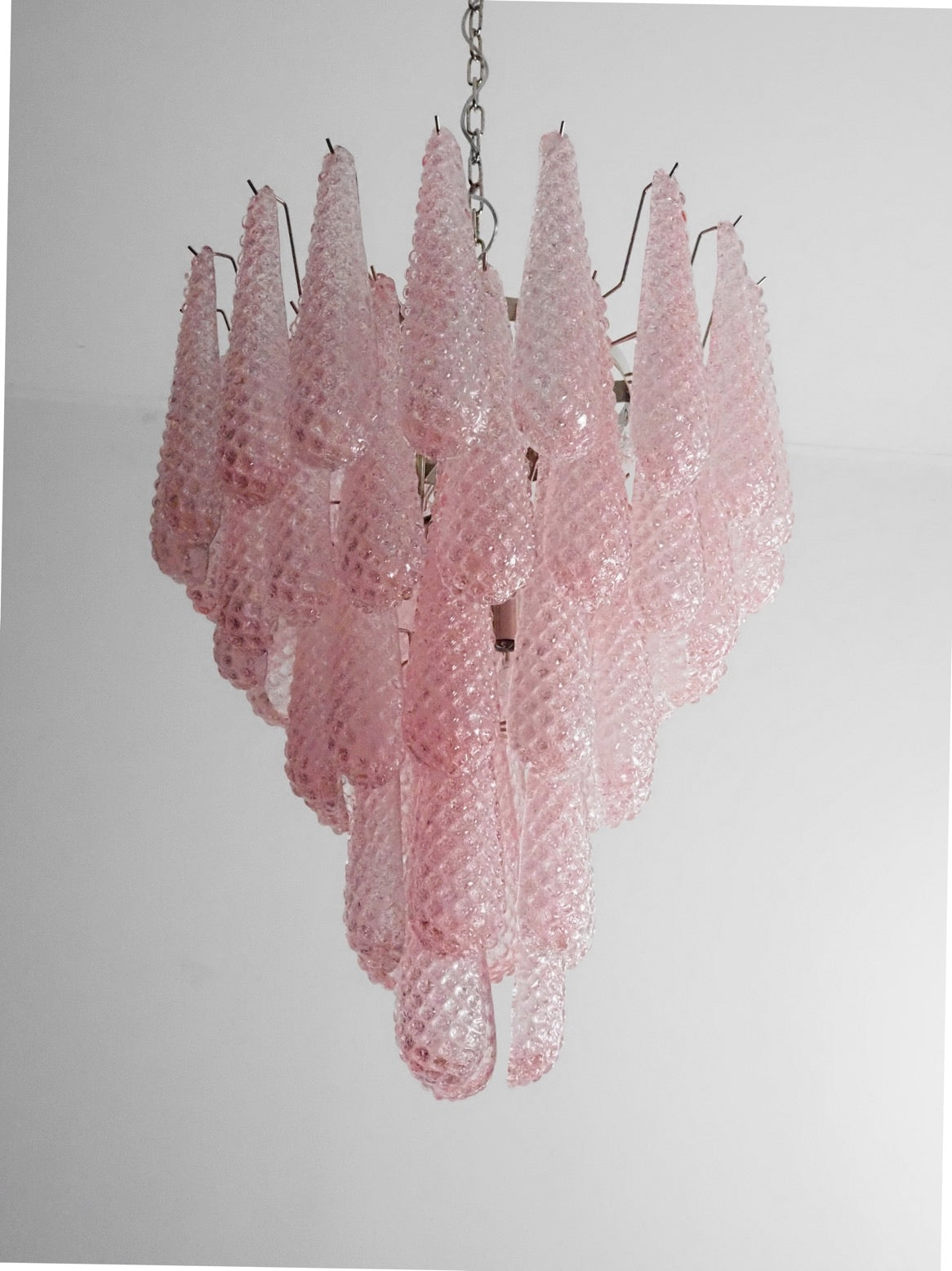 Murano Lysekrone – 52 Rosa Dråpeglass – detalj 2 – Murano Classics
