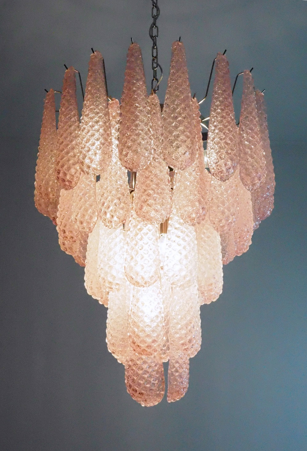 Murano Lysekrone | 52 Rosa Dråpeglass