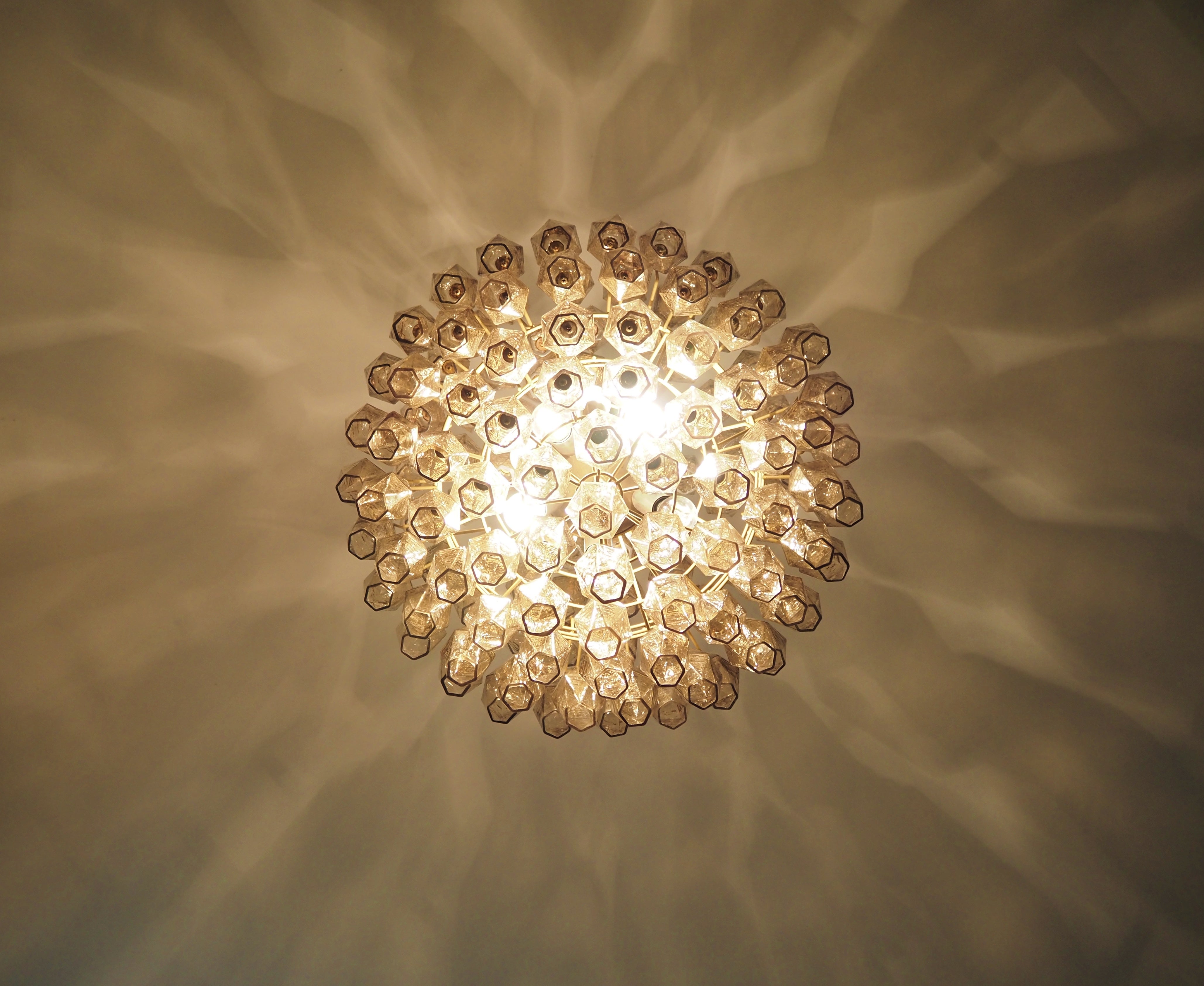 Murano Lysekrone – 140 Røykfargede Poliedriglass – detalj 1 – Murano Classics