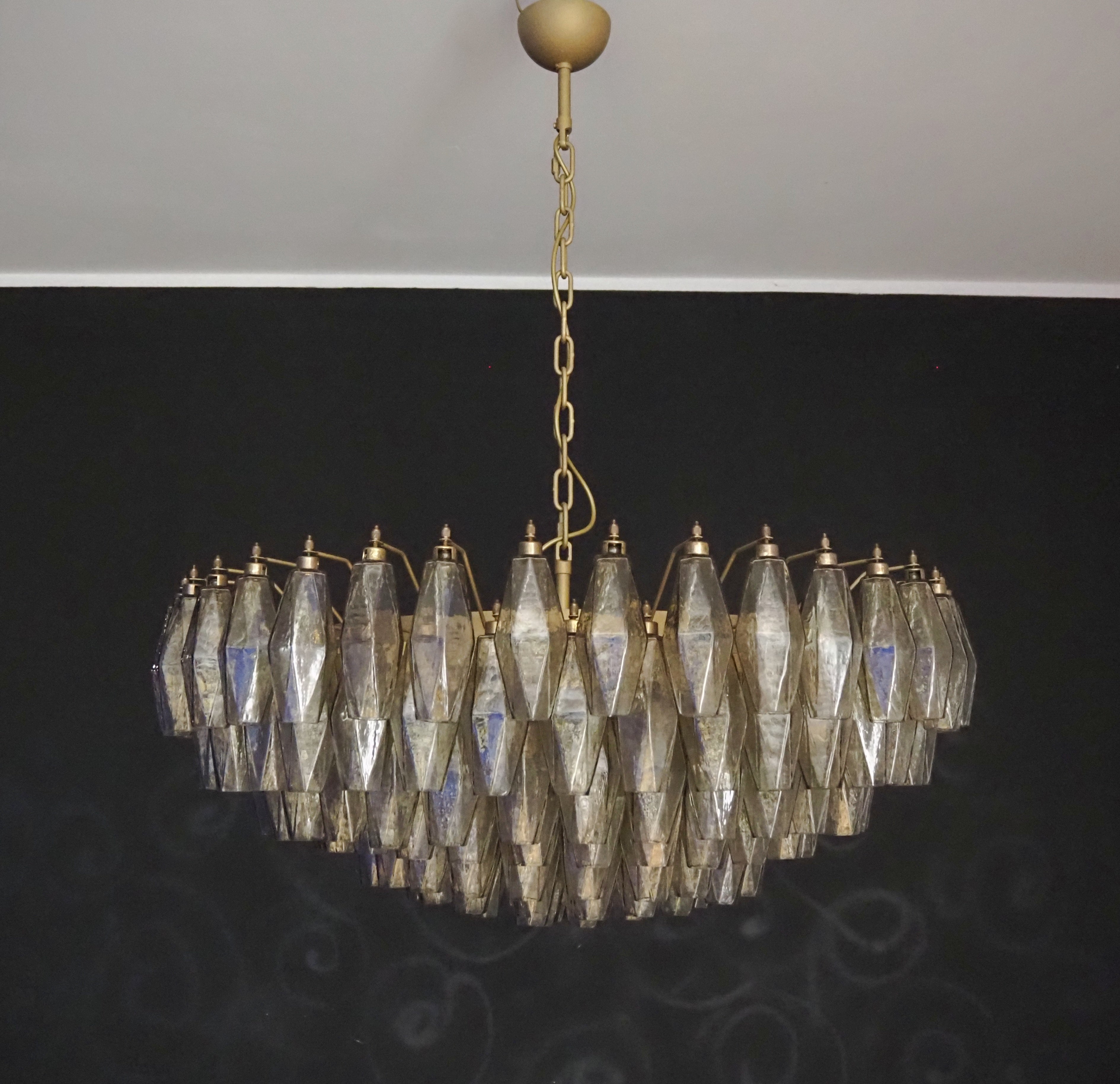 Murano Lysekrone – 185 Røykfargede Poliedriglass – Murano Classics
