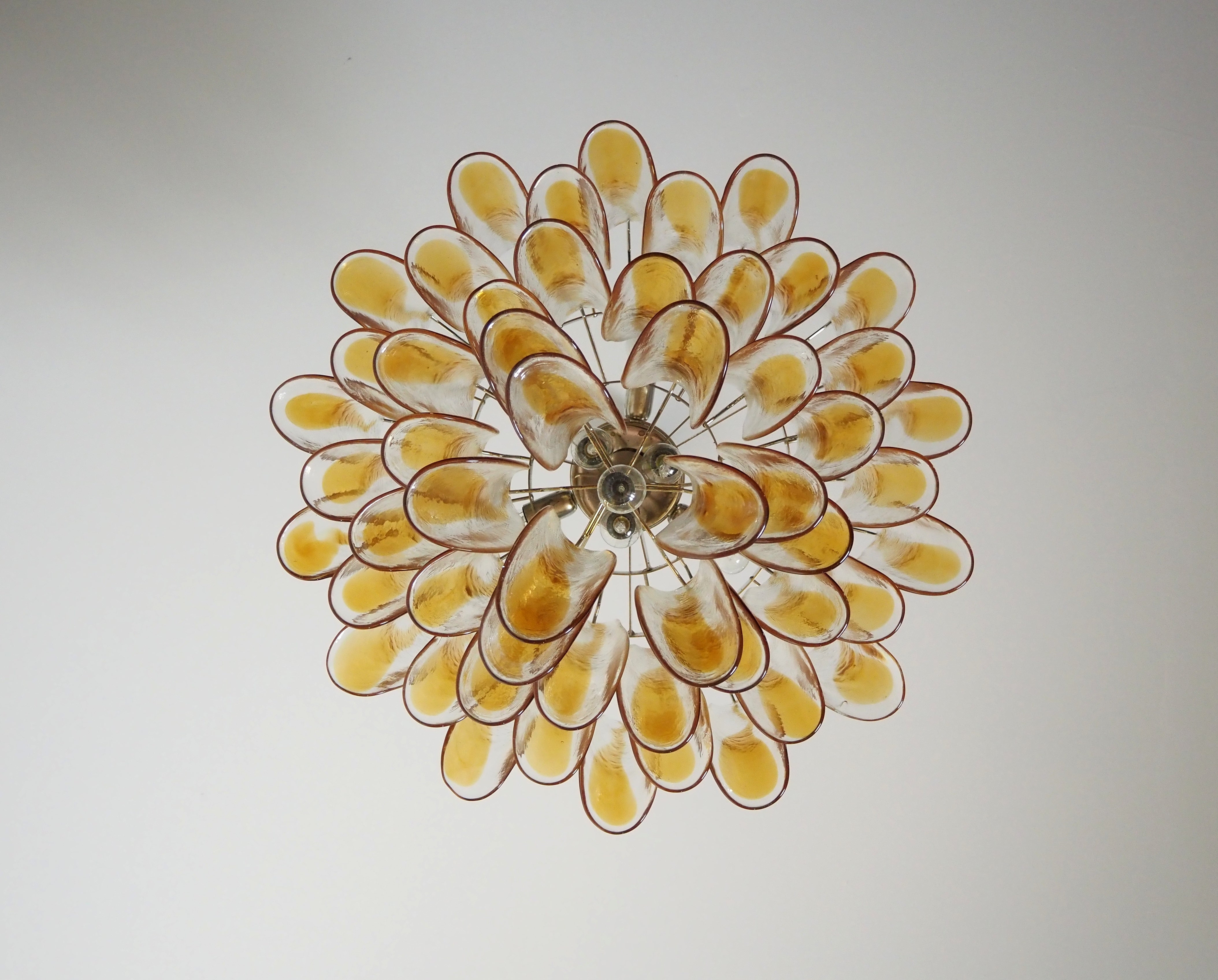 Murano Lysekrone – 53 Gule Konglebladglass – detalj 1 – Murano Classics
