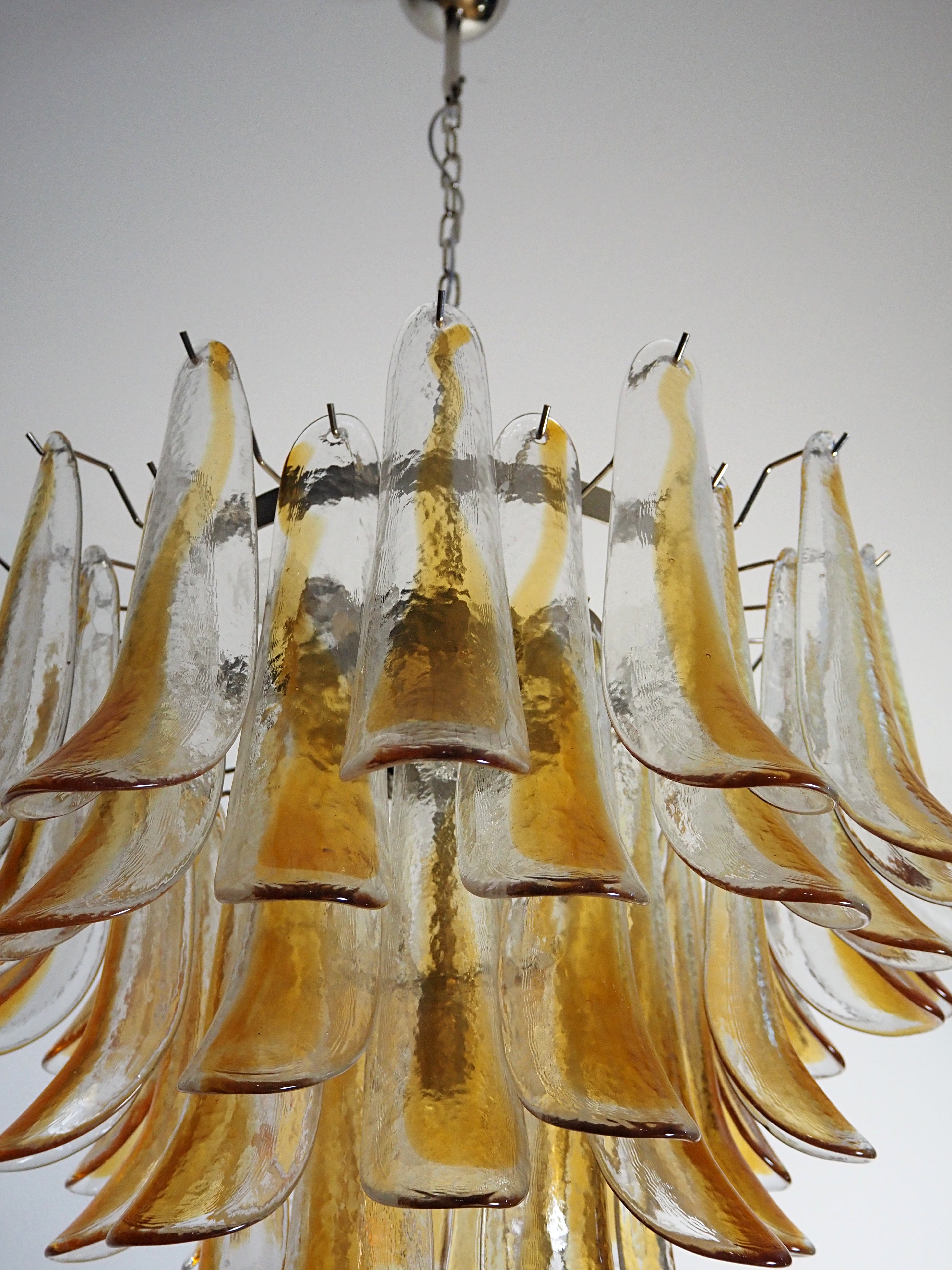 Murano Lysekrone – 53 Gule Konglebladglass – detalj 3 – Murano Classics