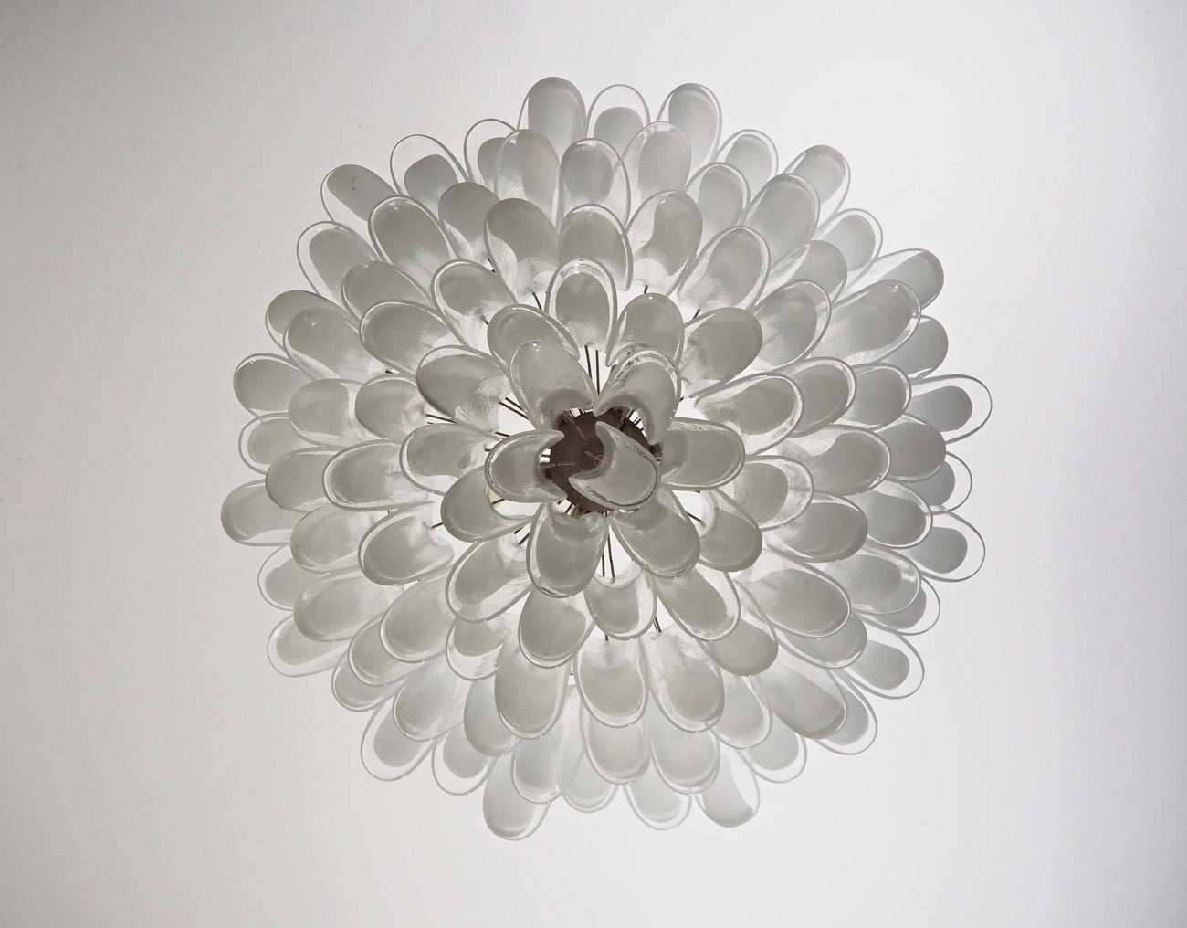 Murano Lysekrone – 101 Klare Konglebladglass – detalj 1 – Murano Classics