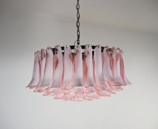 Murano Chandelier | 101 Pink Cone leaf glass