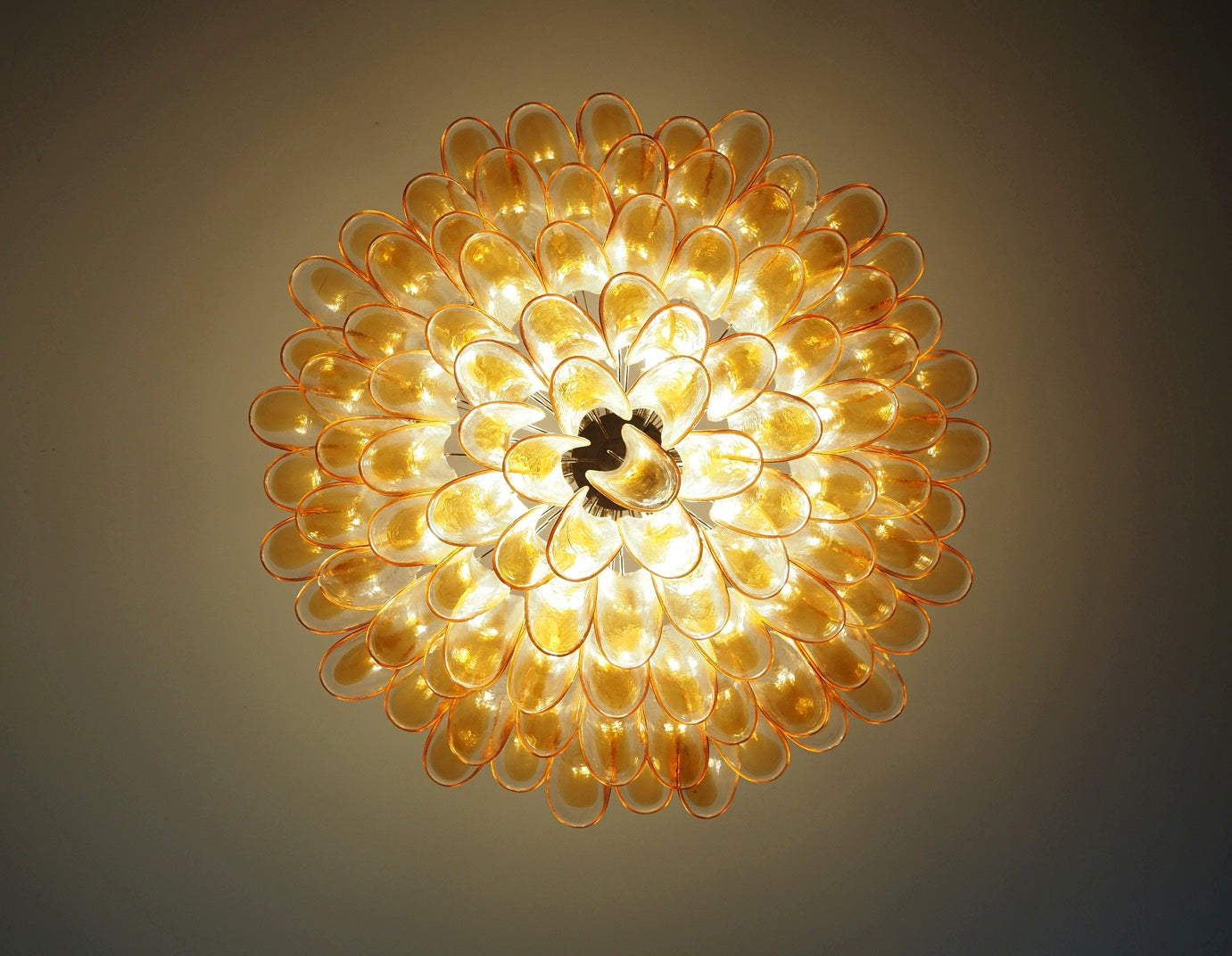 Murano Lysekrone – 101 Gule klar Konglebladglass – detalj 3 – Murano Classics