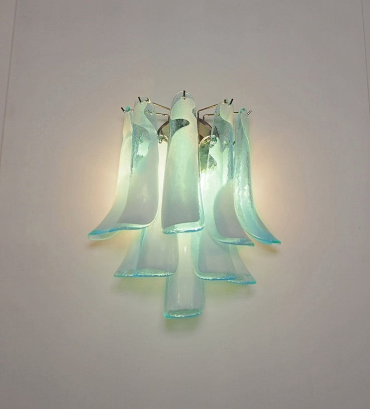 Murano Vegglampe | 10 Hvite Turkise Lattimo Konglebladglass | 1 par