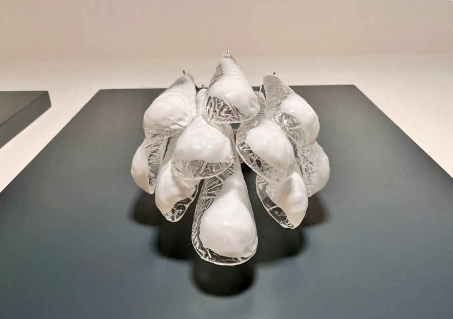 Murano Vegglampe – 10 Hvite Lattimo Dråpeglass – 2 stk – detalj 1 – Murano Classics