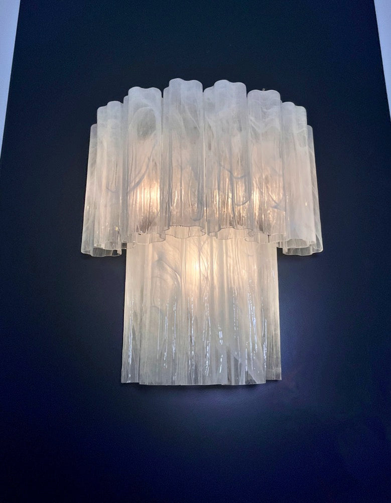 Murano Vegglampe – 13 Alabaster Hvite Glassrør – detalj 3 – Murano Classics