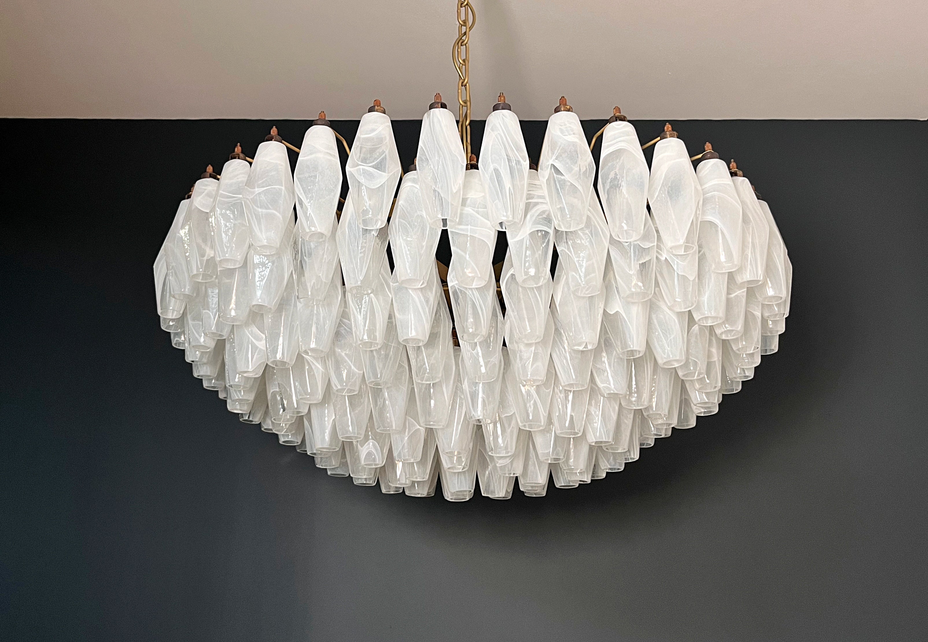 Murano Lysekrone – 185 Alabaster hvit Poliedriglass – detalj 2 – Murano Classics