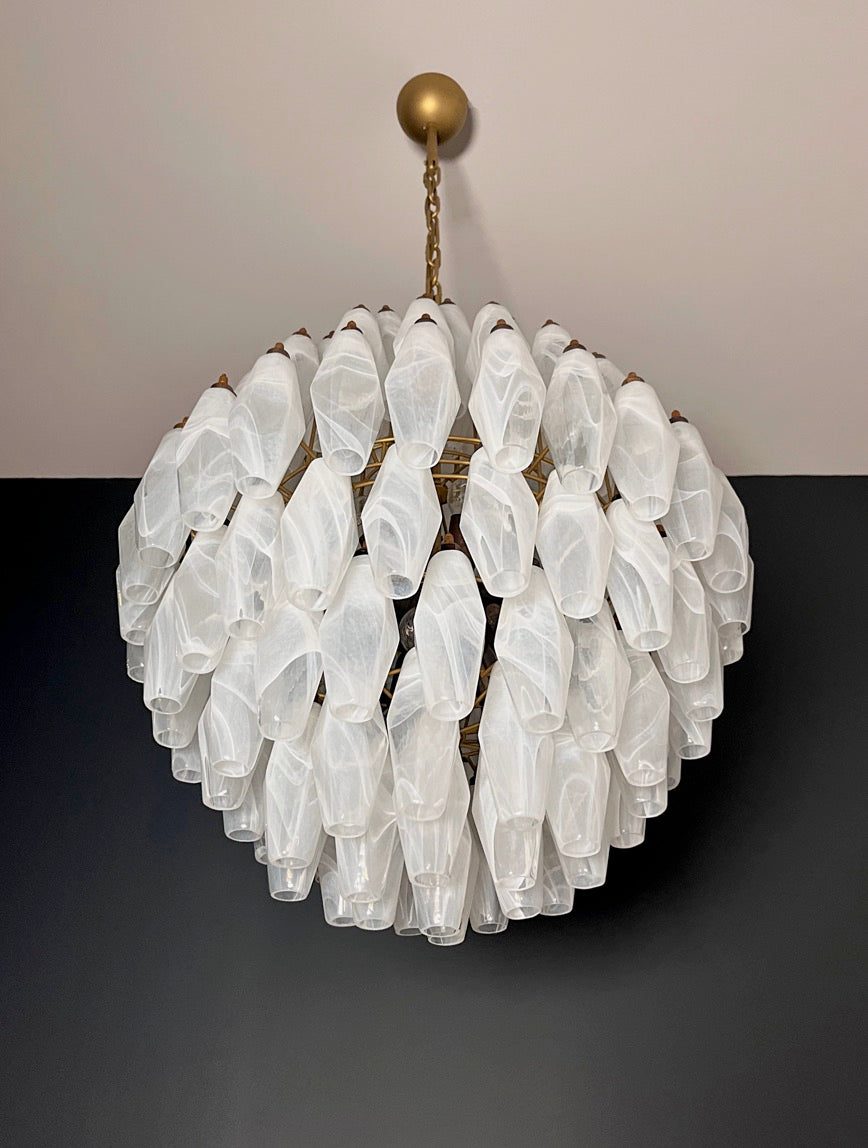Murano Lysekrone | 140 Alabaster hvit Poliedriglass
