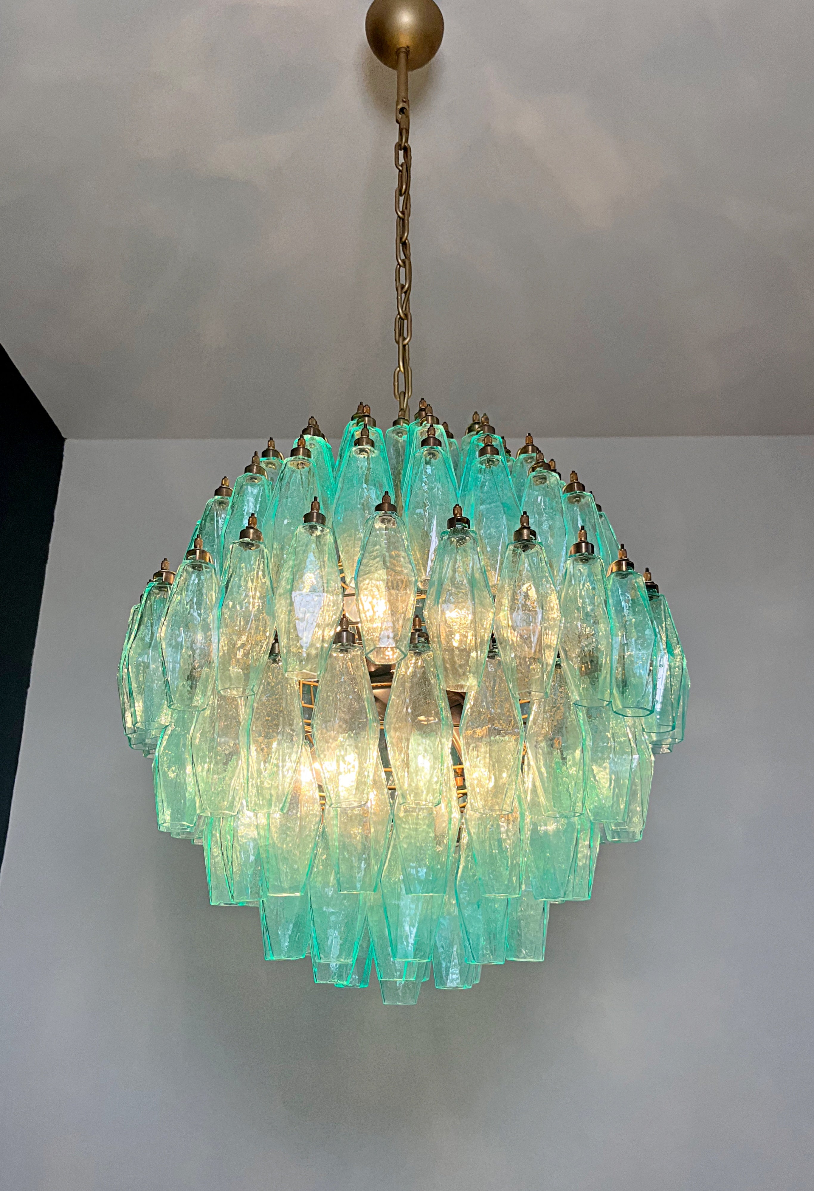 Murano Lysekrone – 140 Turkise Poliedriglass – detalj 6 – Murano Classics