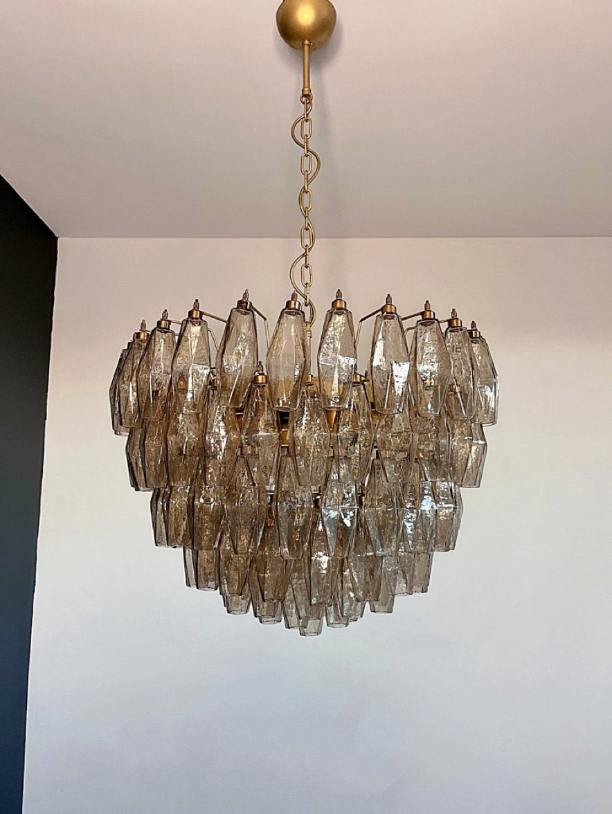 Murano Lysekrone – 111 Røykfargede Poliedriglass – Murano Classics