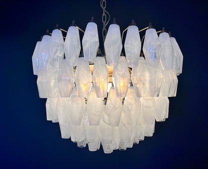 Murano Lysekrone | 111 Hvite Alabaster Gull Poliedriglass