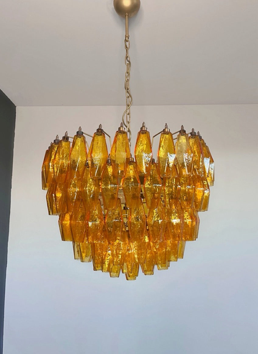 Murano Lysekrone – 111 Gule Poliedriglass – Murano Classics