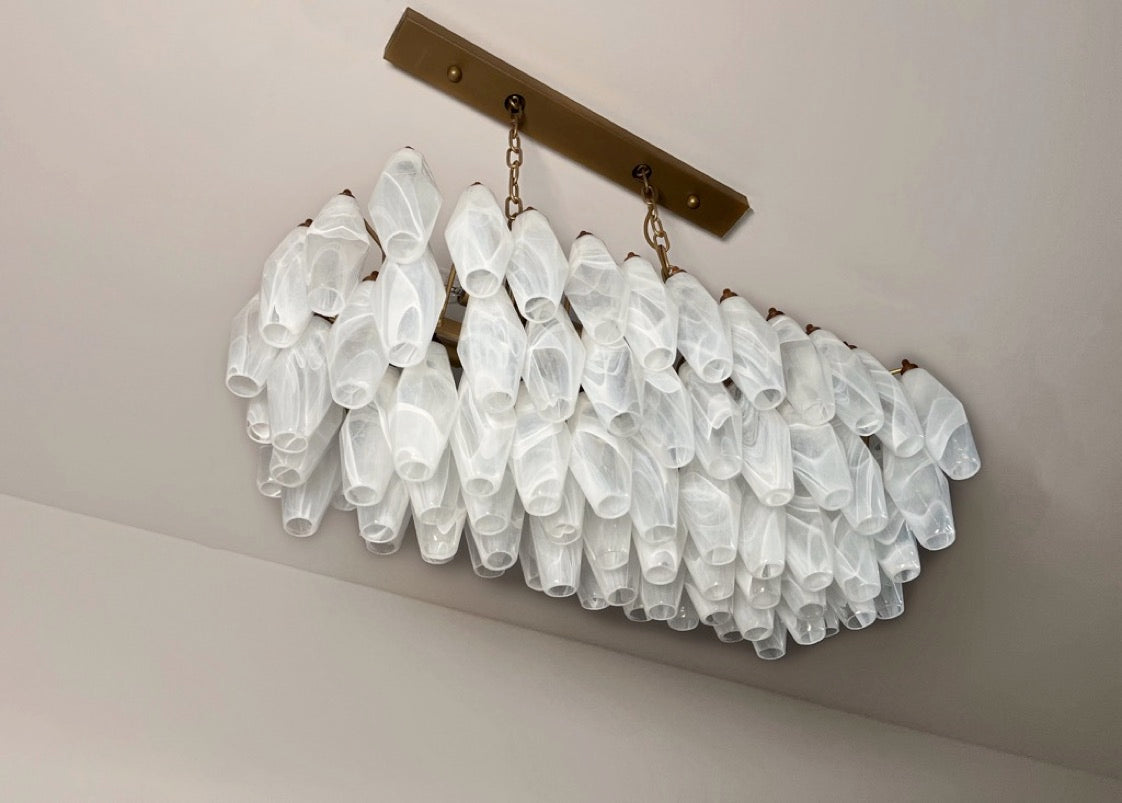 Murano Lysekrone | 84 Hvite Alabaster Gull Poliedriglass