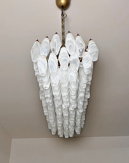 Murano Lysekrone | 138 Hvite Alabaster Gull Poliedriglass