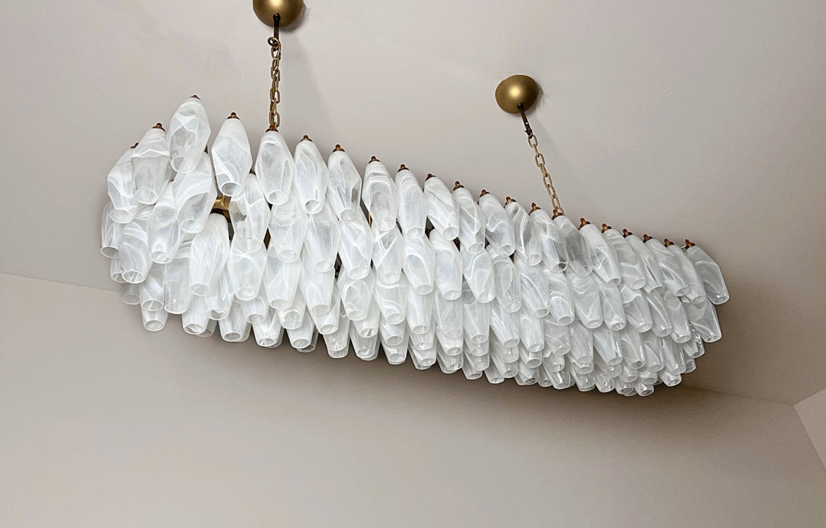 Murano Lysekrone | 138 Hvite Alabaster Gull Poliedriglass