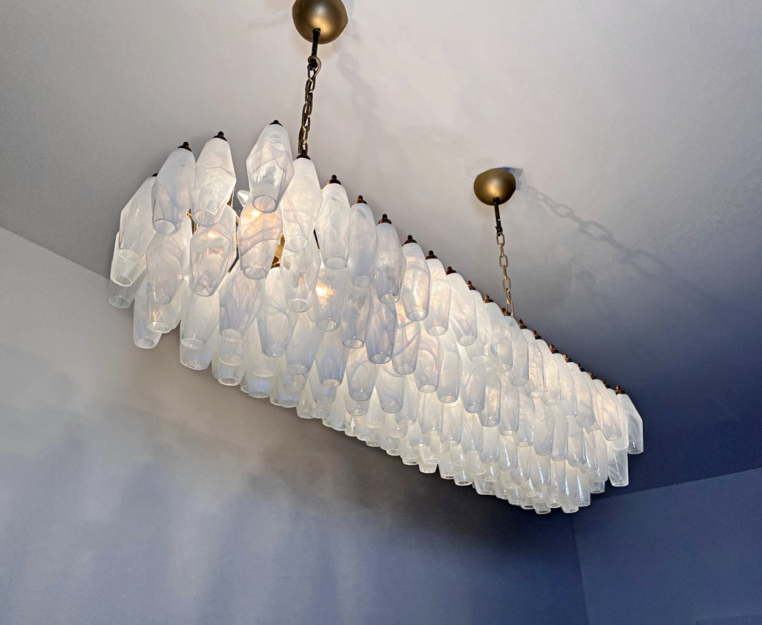 Murano Lysekrone | 138 Hvite Alabaster Gull Poliedriglass