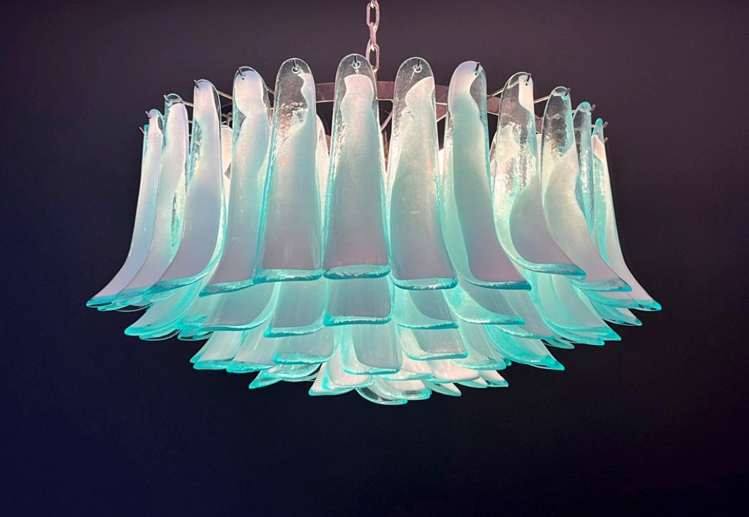 Murano Lysekrone – 101 Hvite Turkise Lattimo Konglebladglass – detalj 8 – Murano Classics