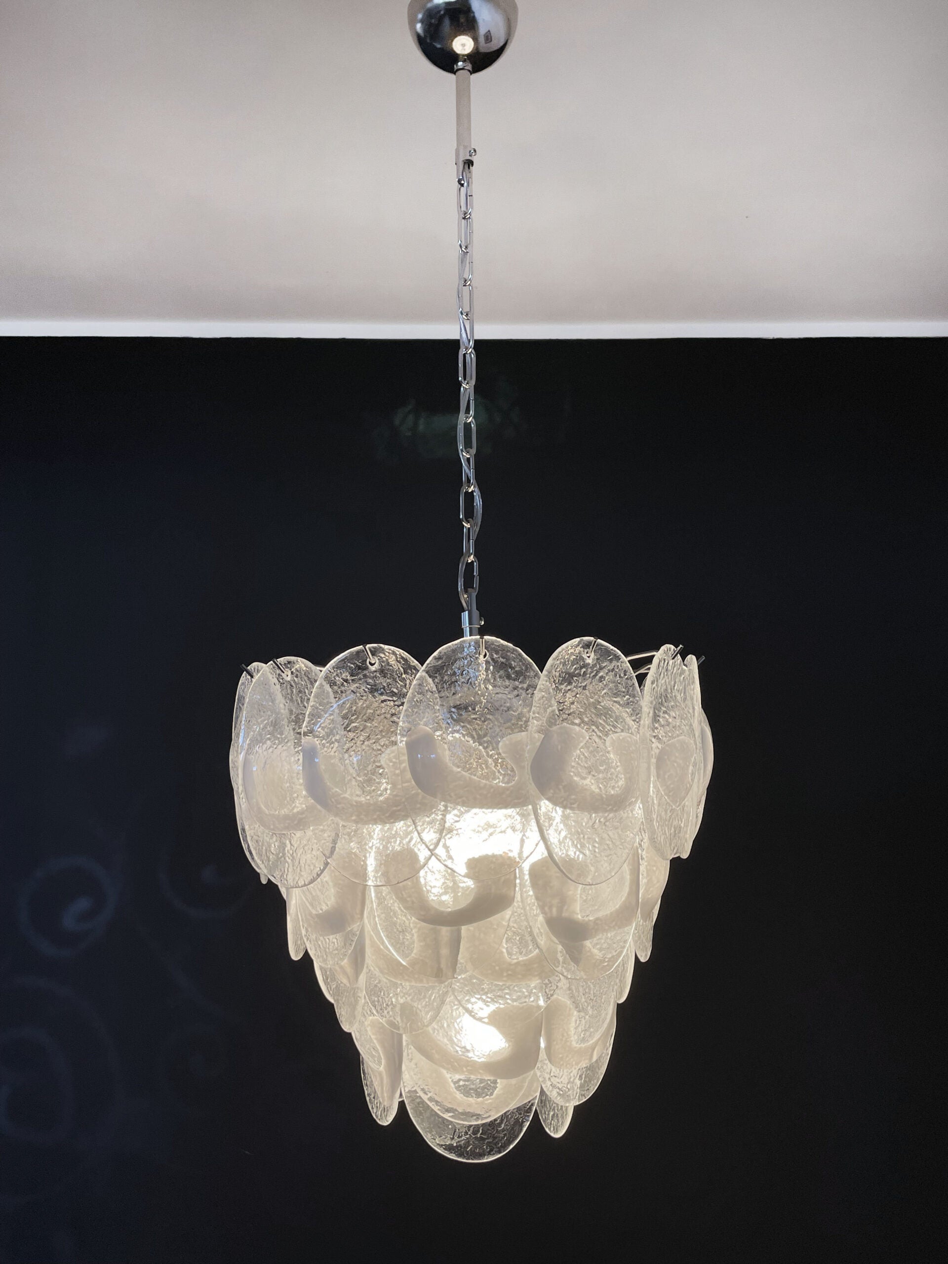 Murano Lysekrone – 41 Hvite Klare Konglebladglass – detalj 7 – Murano Classics